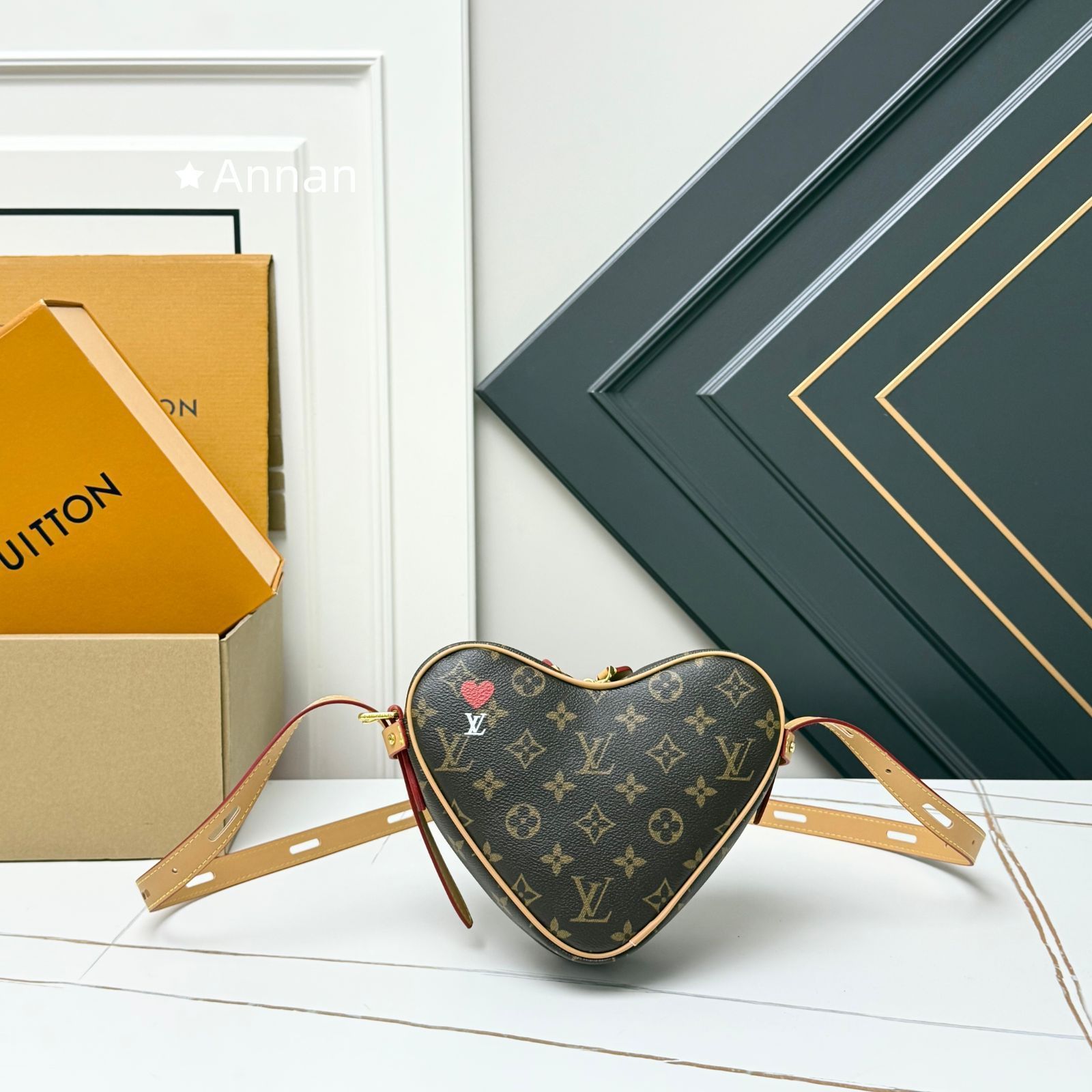 全新 限定価格LOUIS VUITTON ルイヴィトン ショルダーバッグ レディース Urs Fisher