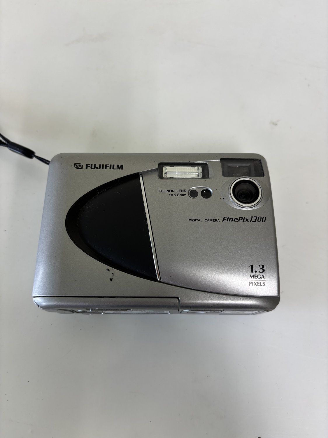 FinePix_F440 ジャンク品 FUJIFILM ジャンク】FUJIFILM 富士フイルム FinePix 1300 デジタルカメラ