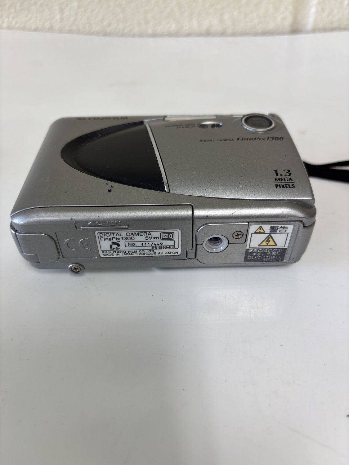 ジャンク】FUJIFILM 富士フイルム FinePix 1300 デジタルカメラ