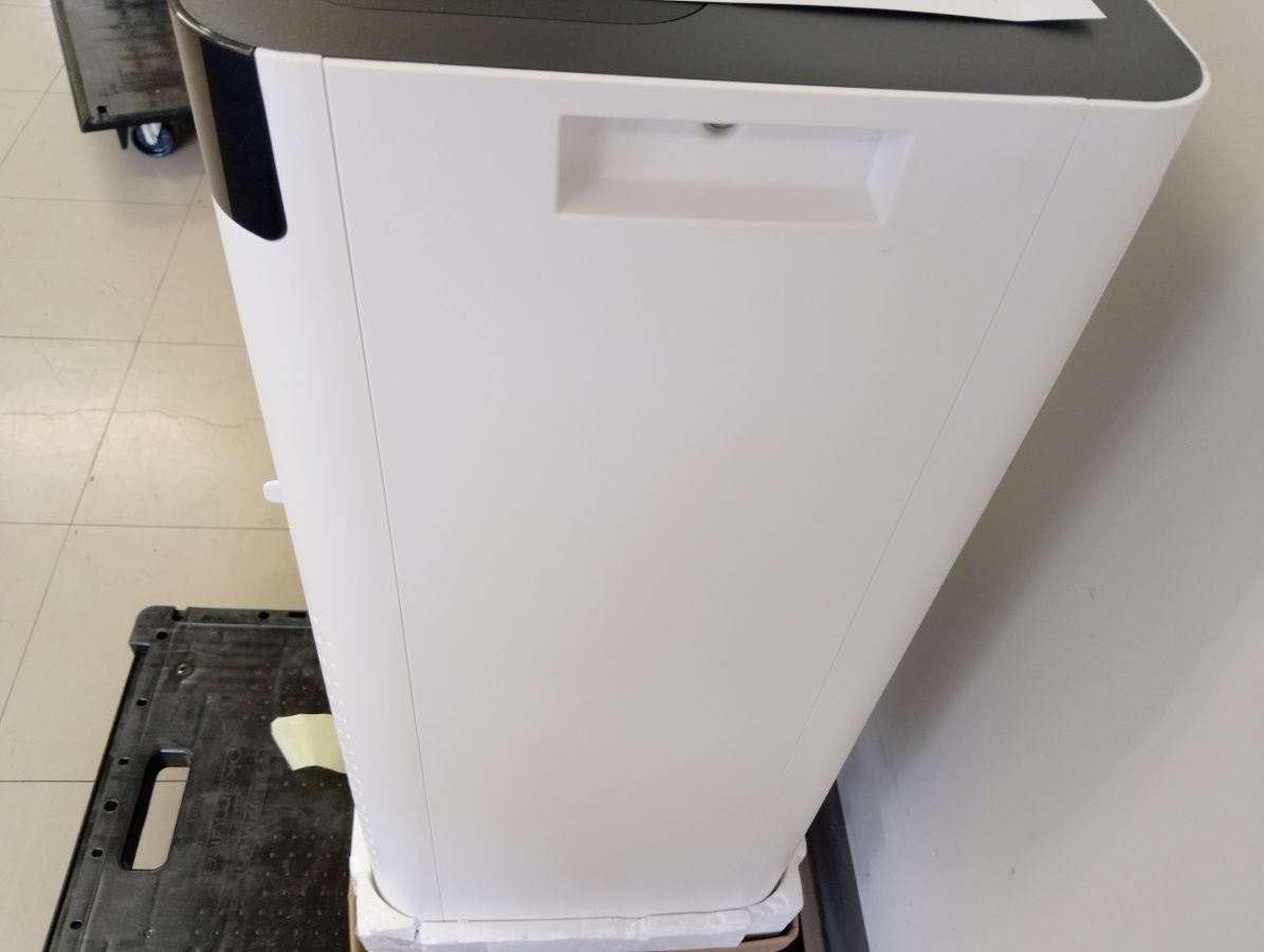 中古・極美品・2025年製】ZAFRO スポットクーラー J0A4216G-9K-ZA OL