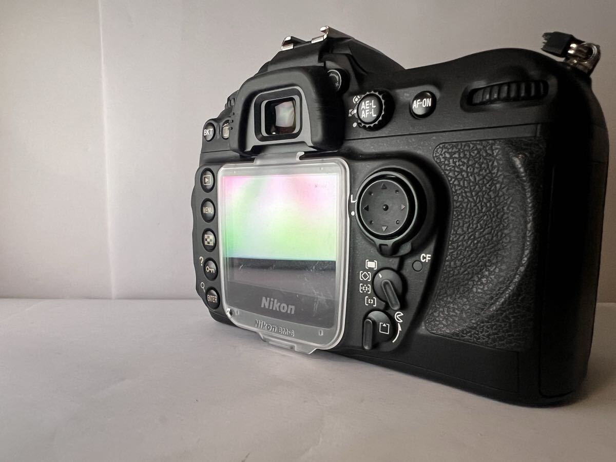 ☆極上品☆ 《ショット数807回》Nikon ニコン D200 ボディ ☆動作確認