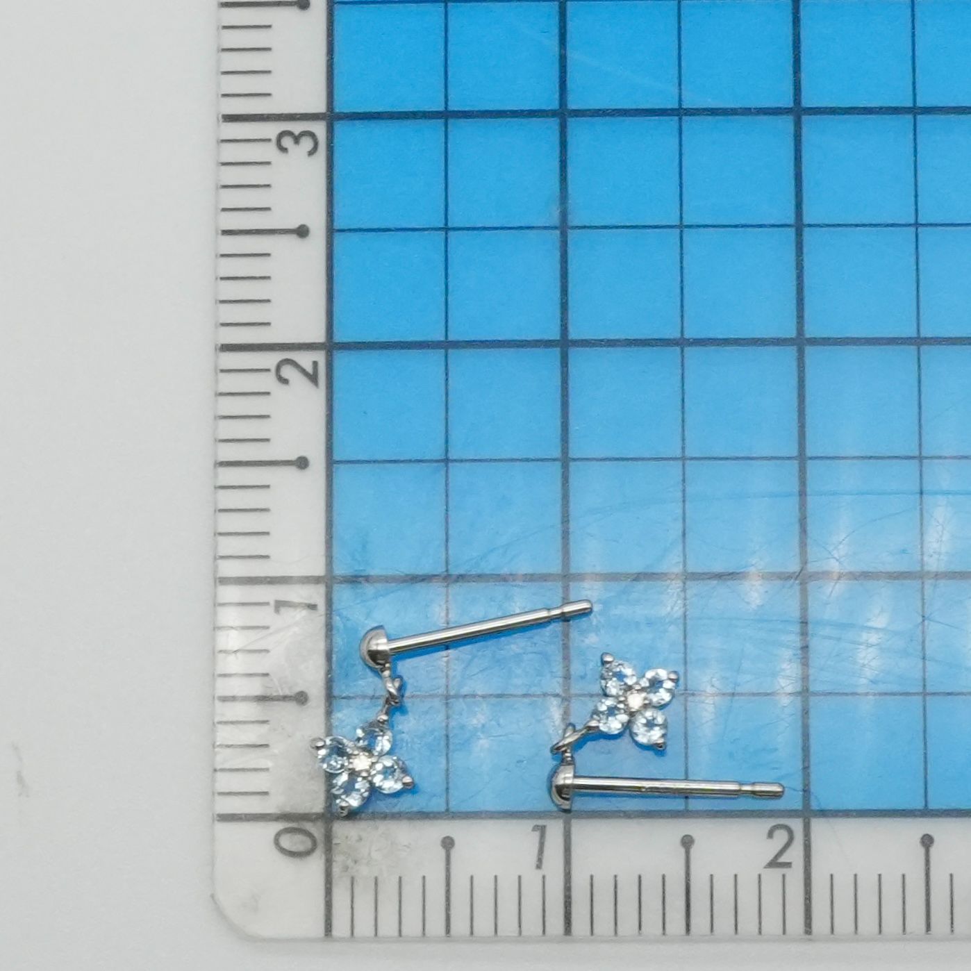 ヴァンドーム青山 K10 アクアマリン フラワーモチーフ ピアス/25-1152