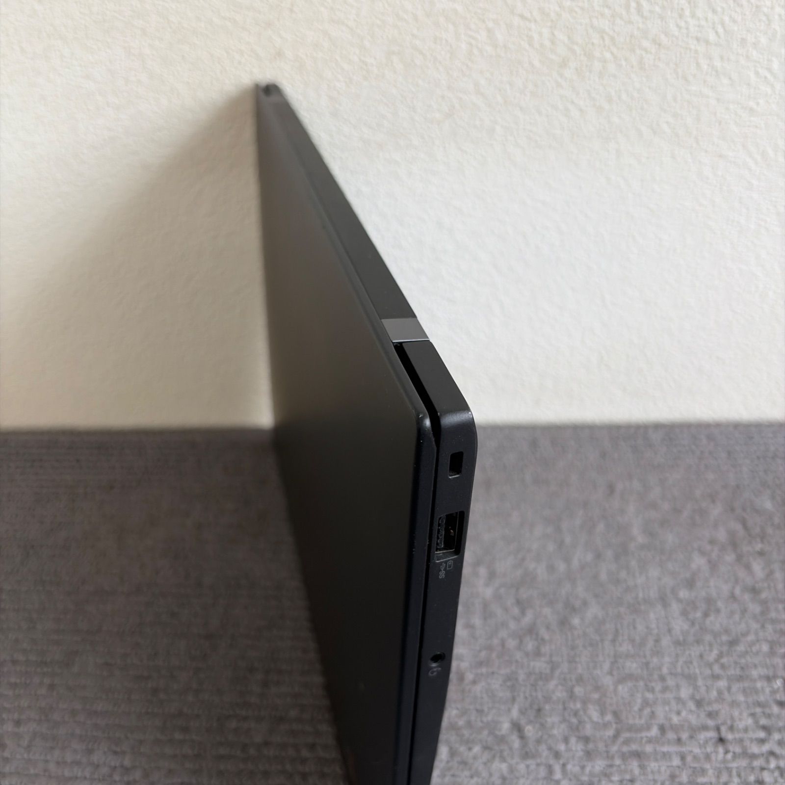 Lenovo Thinkpad X1 Carbon Gen 9 i5-1135G7 メモリ8GB SSD256GB Win11