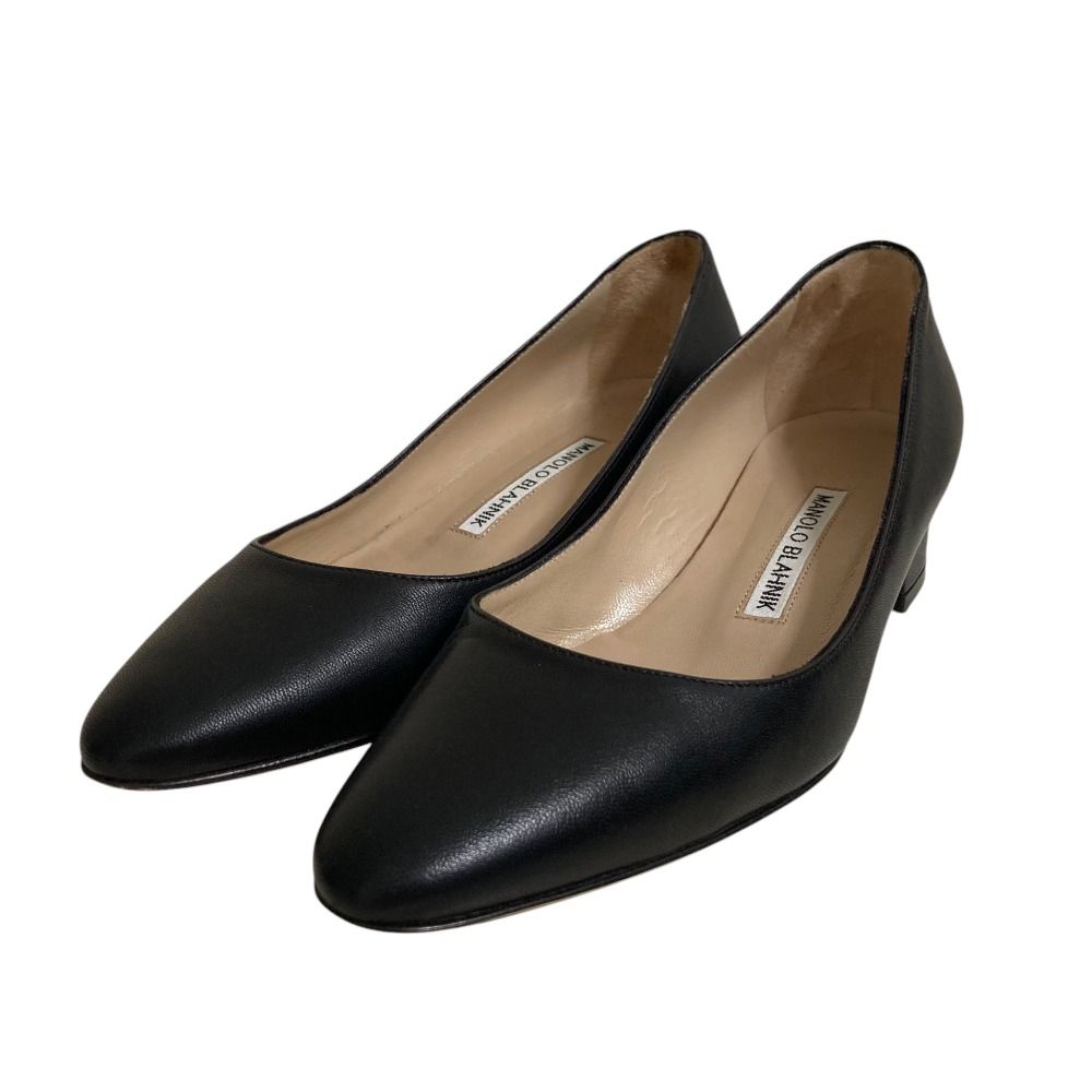 美品 MANOLO BLAHNIK マノロブラニク LISTONY ローヒール ポインテッドトゥパンプス サイズ35 22cm相当 ブラック レディース 古着 中古 USED 14,036円