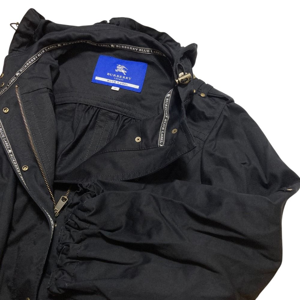 【美品】バーバリーブルーレーベル ミリタリージャケット リアルファ 中綿 黒 美品 BURBERRY BLUE LABEL バーバリーブルーレーベル フーディー