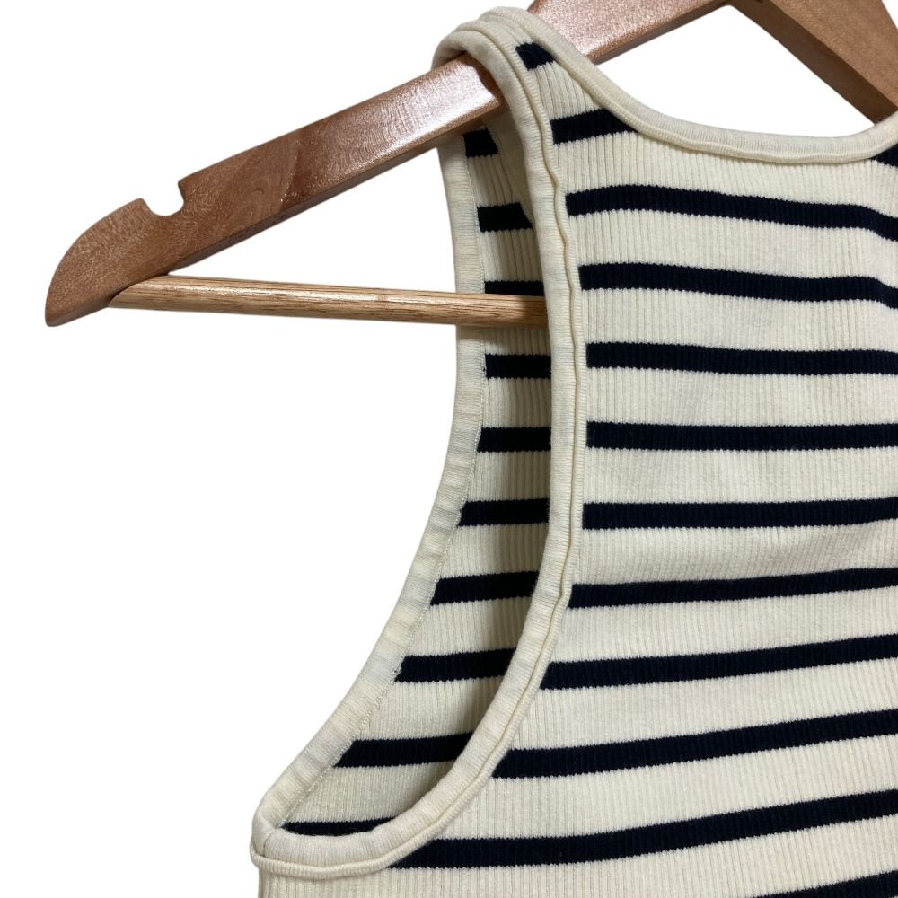 良品 CELINE セリーヌ ボーダー クロップドタンクトップ 2A22O372N