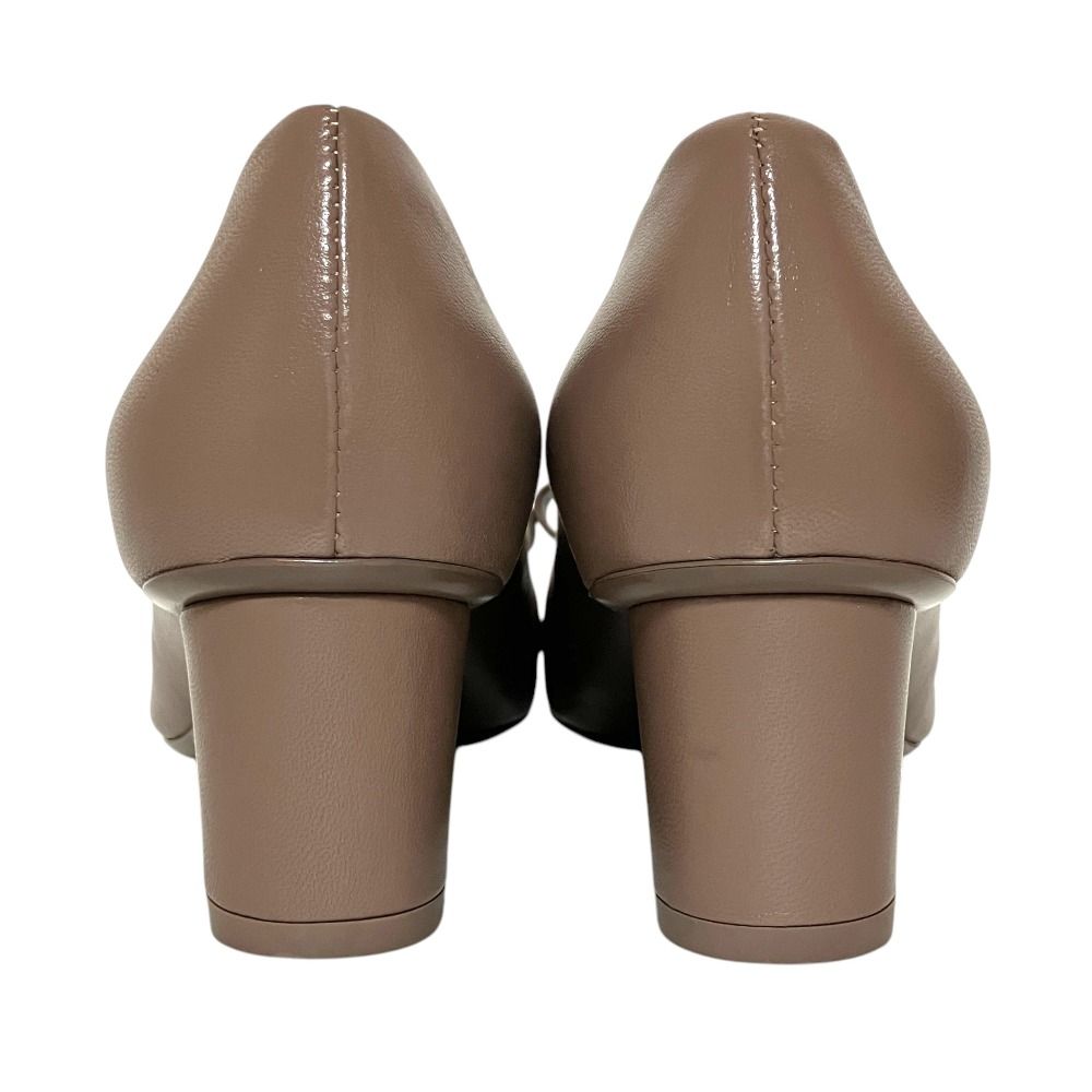 美品 Salvatore Ferragamo サルヴァトーレフェラガモ VIVA レザー