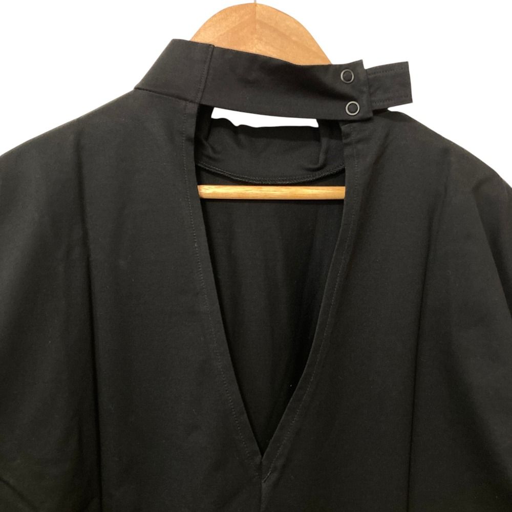 マチャットmachatt新品タグ付バックオープンハイネックTシャツ　ブラック 未使用 MACHATT マチャット バックオープンハイネックTシャツ 22010121