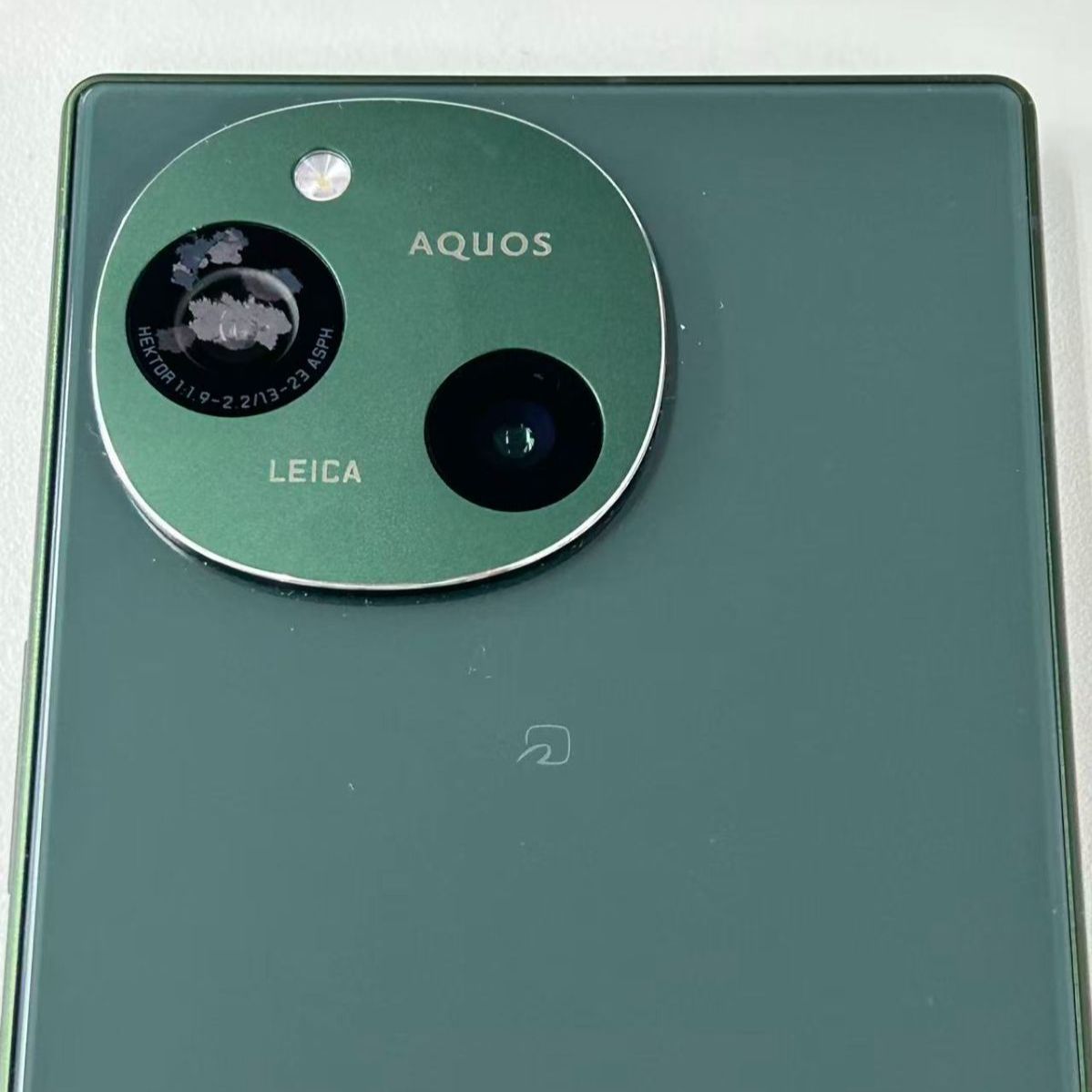 ジャンク】AQUOS R9 グリーン 起動不可 - メルカリ