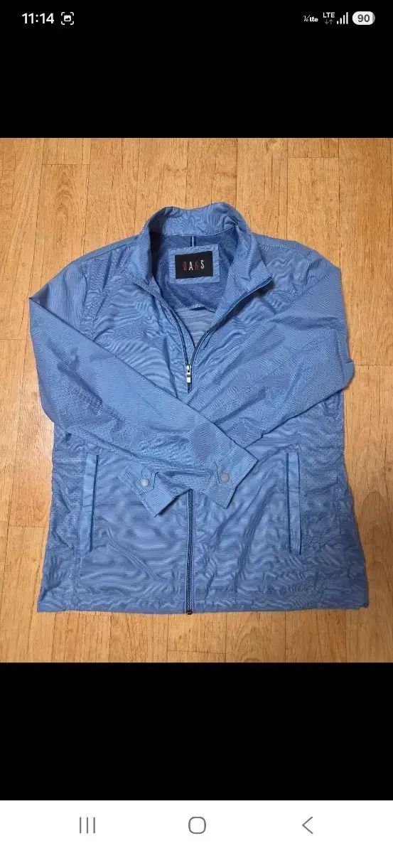 (ほぼ新品/正規品) DAKS ゴルフウェア 防水 ウィンドブレーカー ストレッチ 超軽量 ジャケット 105