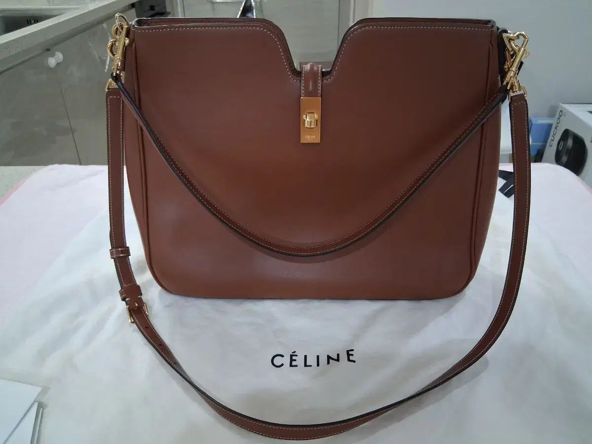 Celine セリーヌ ソフト 16 カミーユ バッグ ミディアム