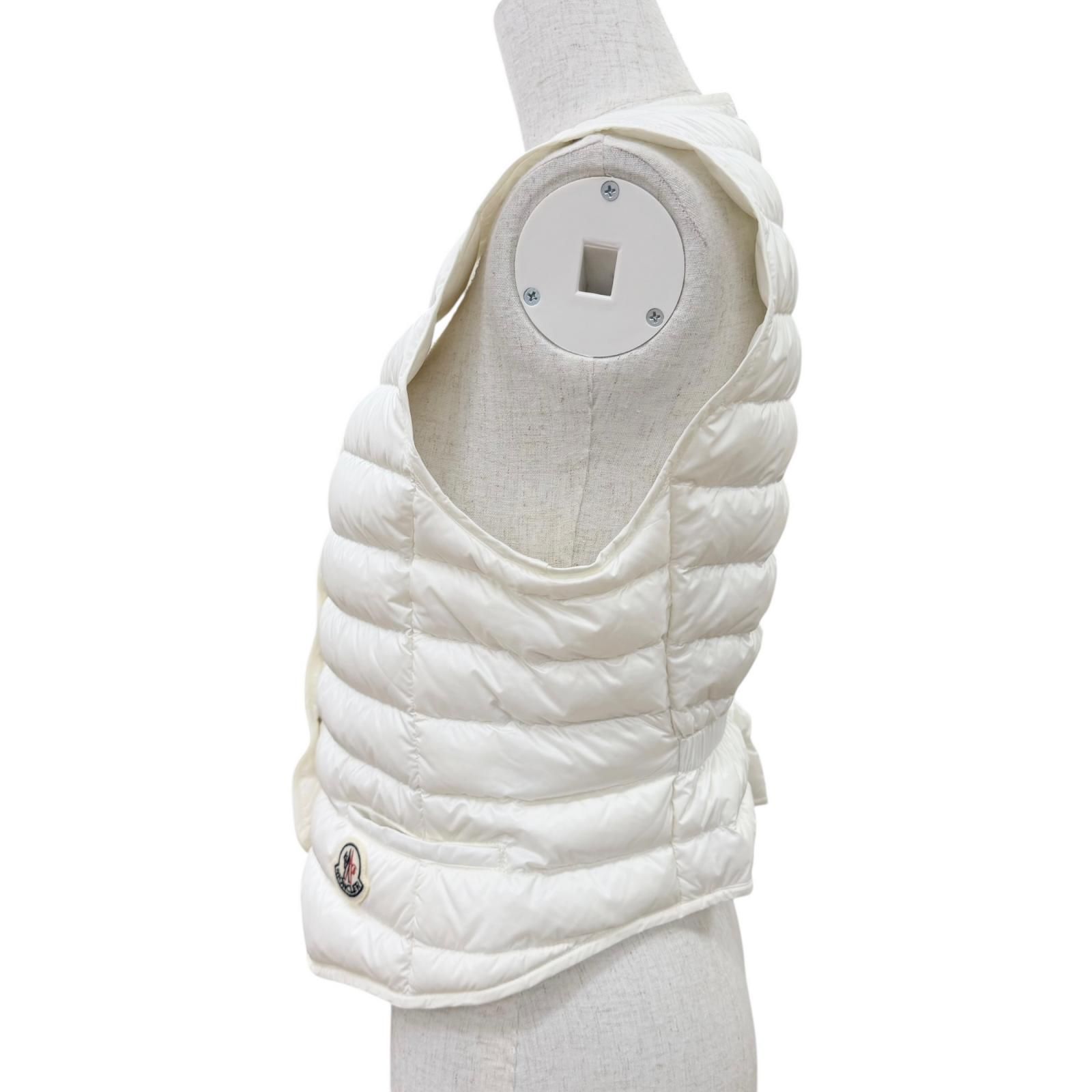 美品☆MONCLER モンクレール 24SS CAMICA ロゴワッペン付 軽量 ダウン