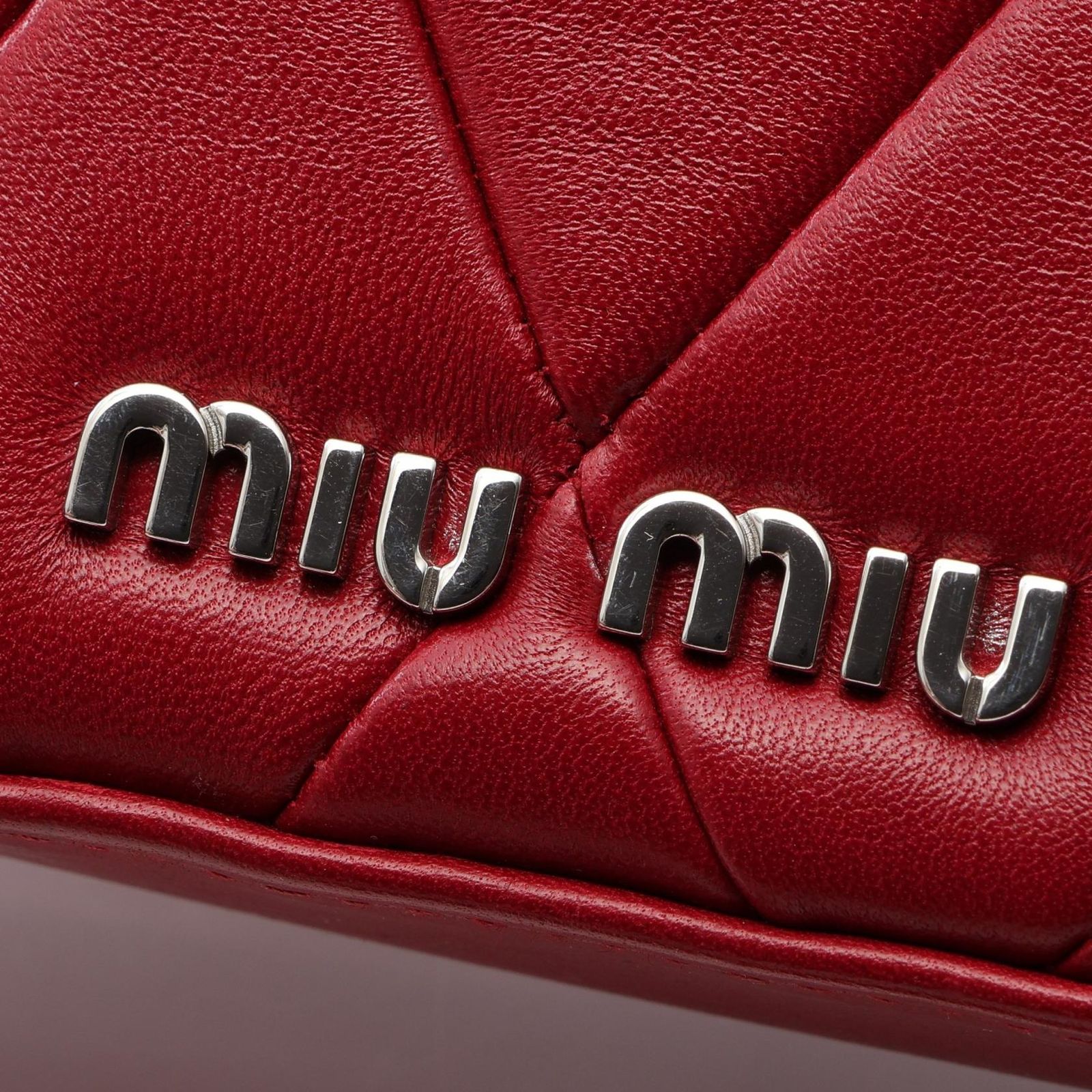 ミュウ ミュウ Miu Miu ショルダーバッグ キルティング スタッズ