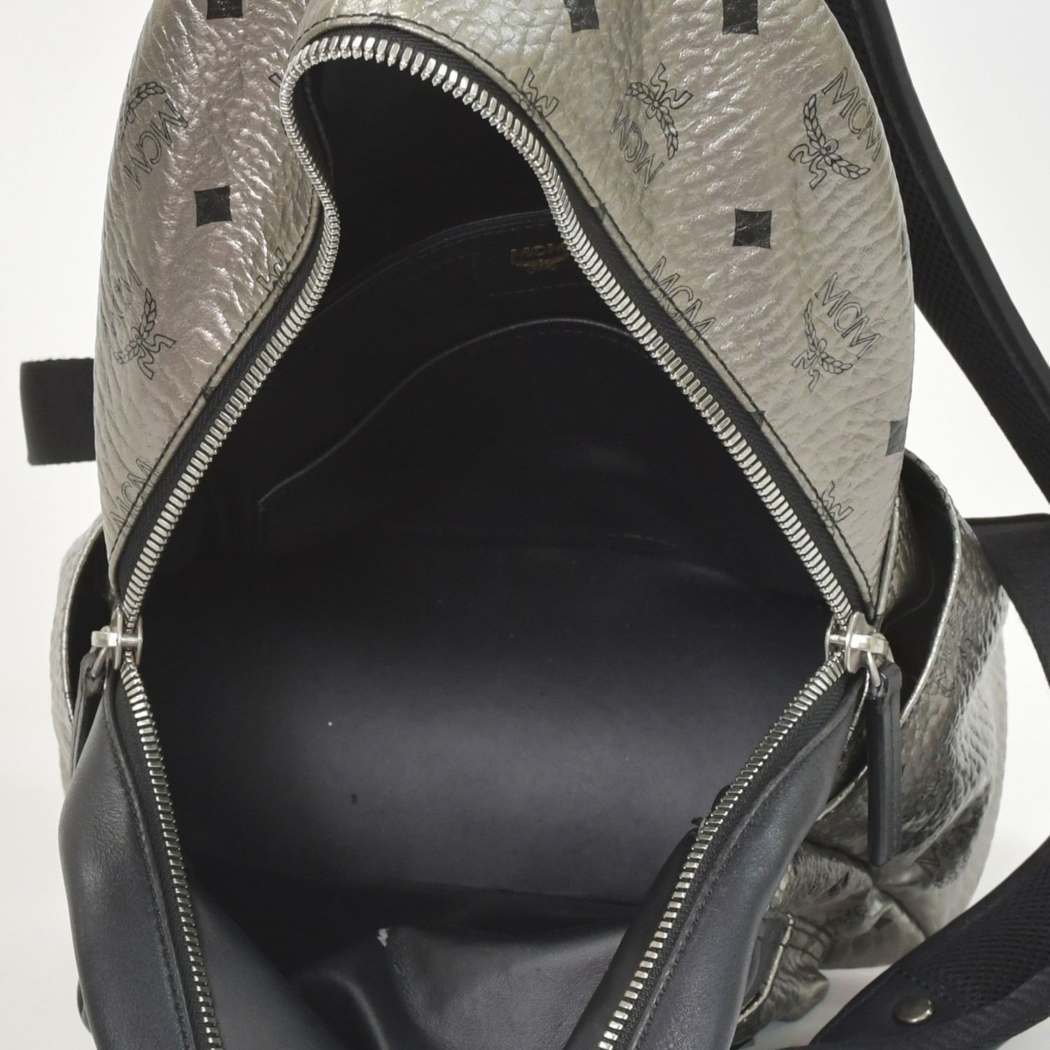 MCM エムシーエム リュックサック バックパック シルバー スタッズ