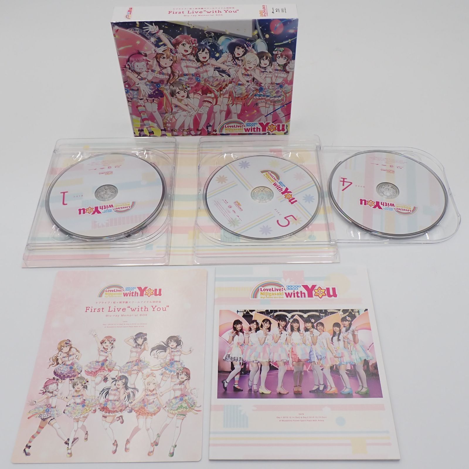 送料無料 ラブライブ 虹ヶ咲学園スクールアイドル同好会 First Live