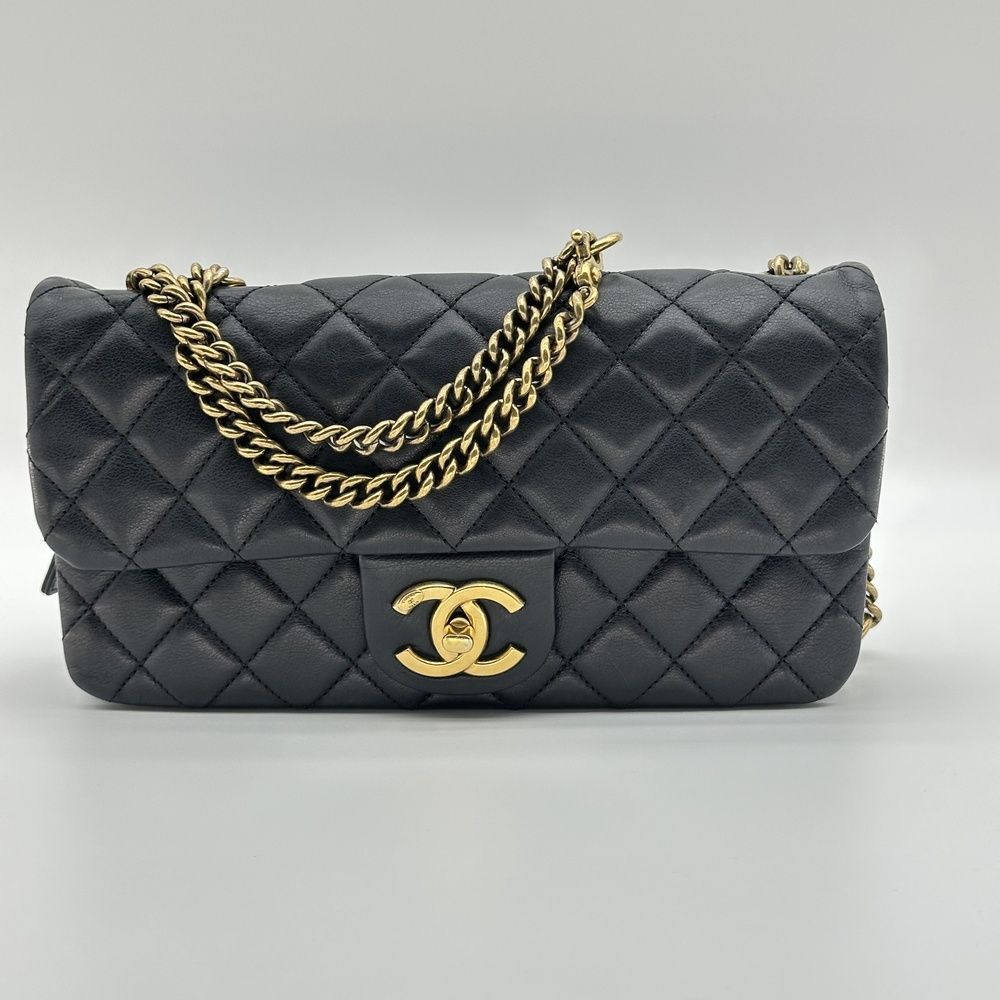 CHANEL シャネル A67488 マトラッセ ラムスキン チェーンショルダーバッグ 2WAY 斜めがけバッグ ブラック レディース 【中古】