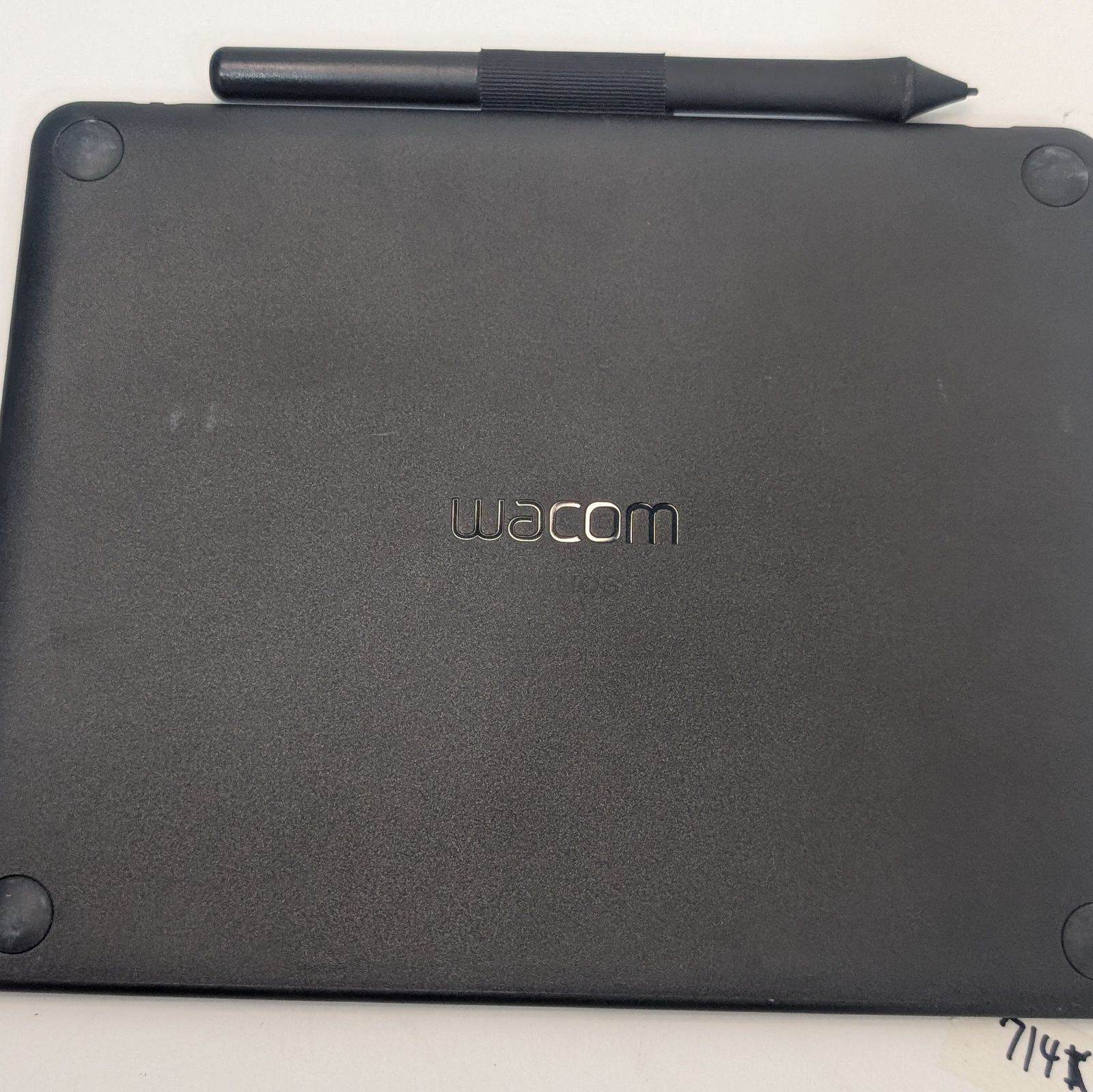 Wacom Intuos CTL-4100 ワイヤレス ブラック ペンタブレット ペン付属 