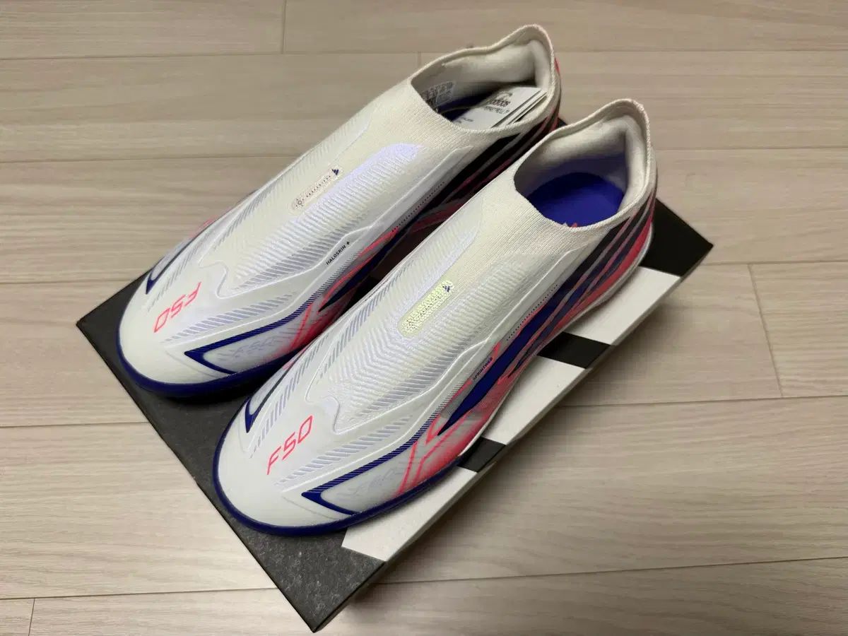 265 サッカーシューズ アディダス F50 ハイパーRESONANCE pt.1 The Past Ver. プロ LL TF 新品