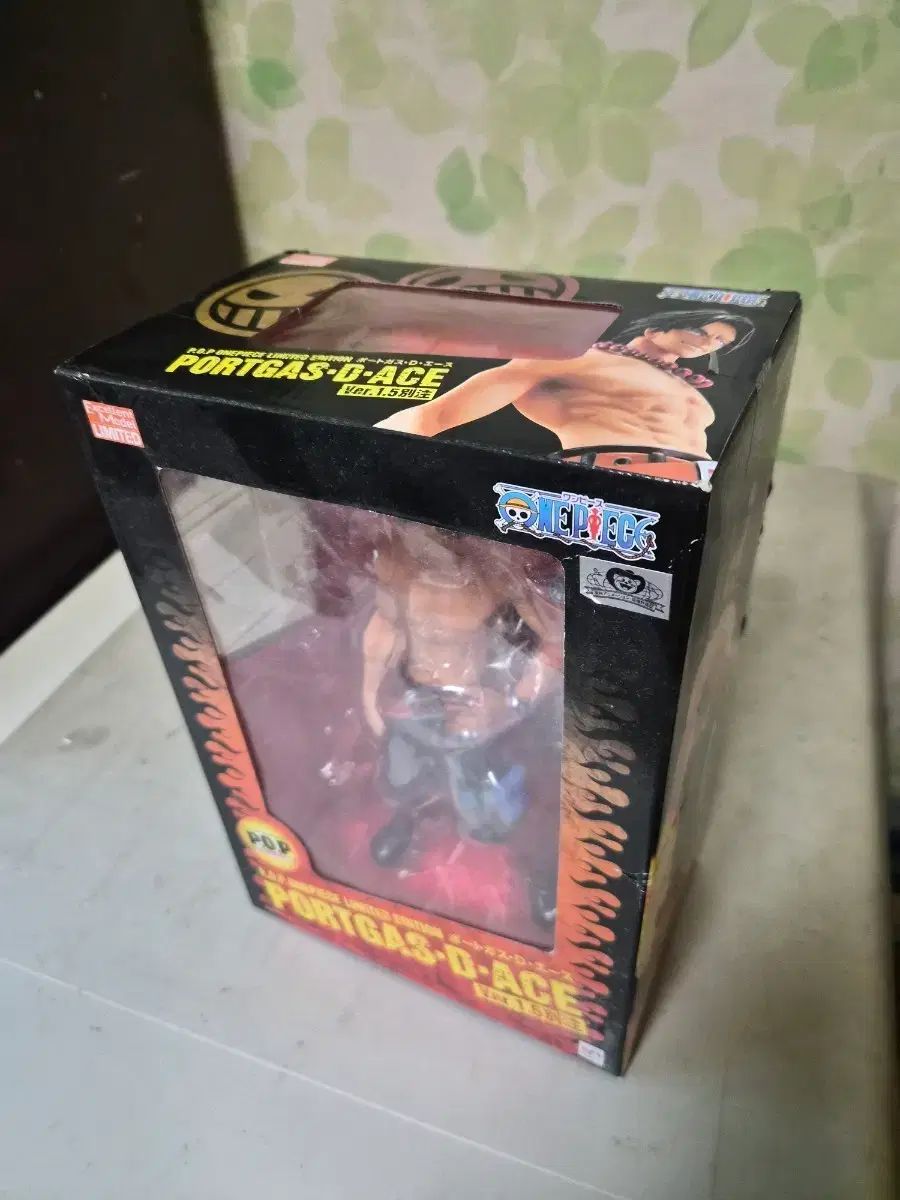 ONE PIECE POP ポートガス・D・エース 限定モデル フィギュア