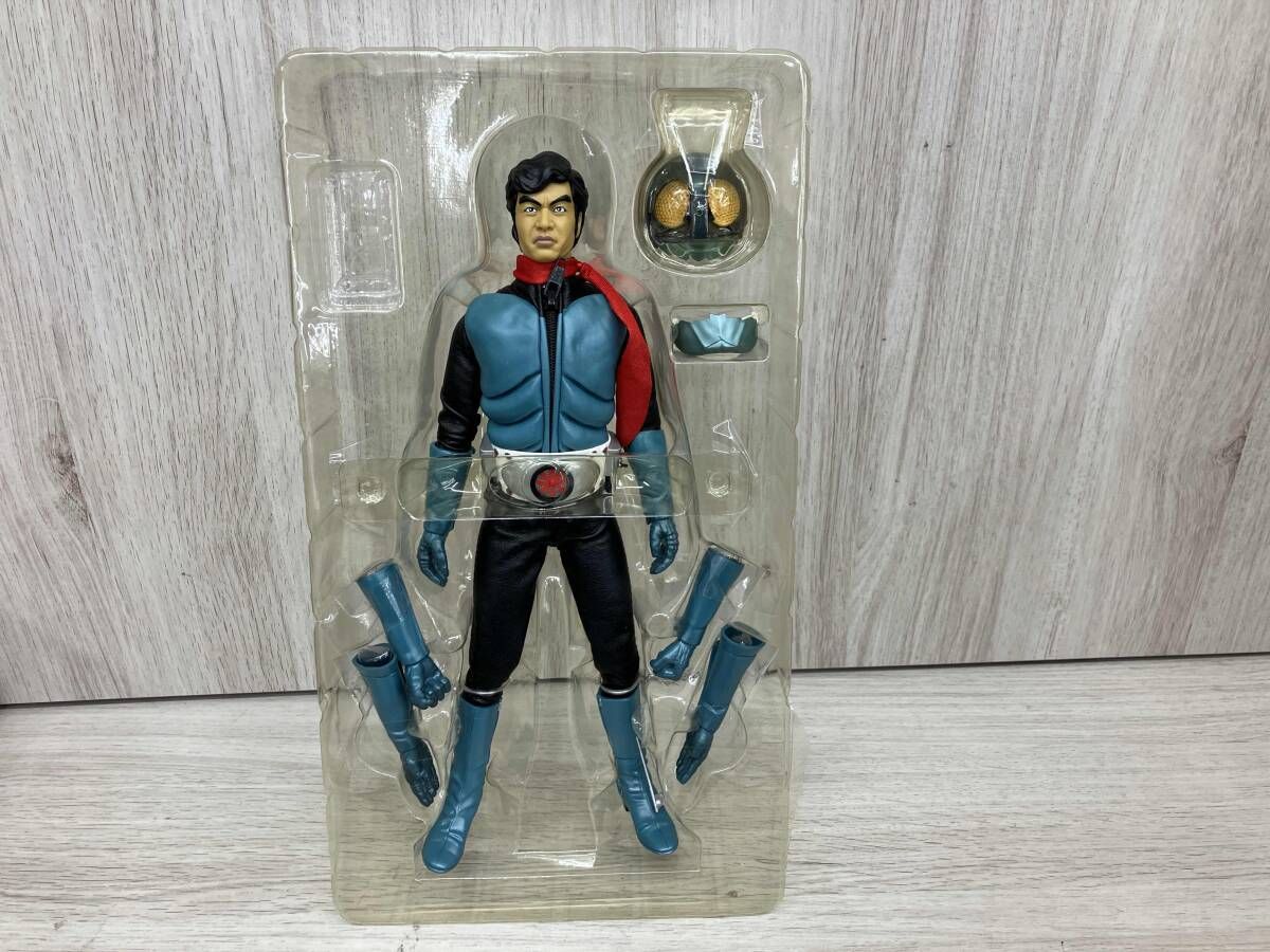 仮面ライダー旧1号DX RAH No.100 Deluxe Type 2001 RAH No.100 仮面ライダｰ旧1号[2001デラックスタイプ] 仮面ライダｰ