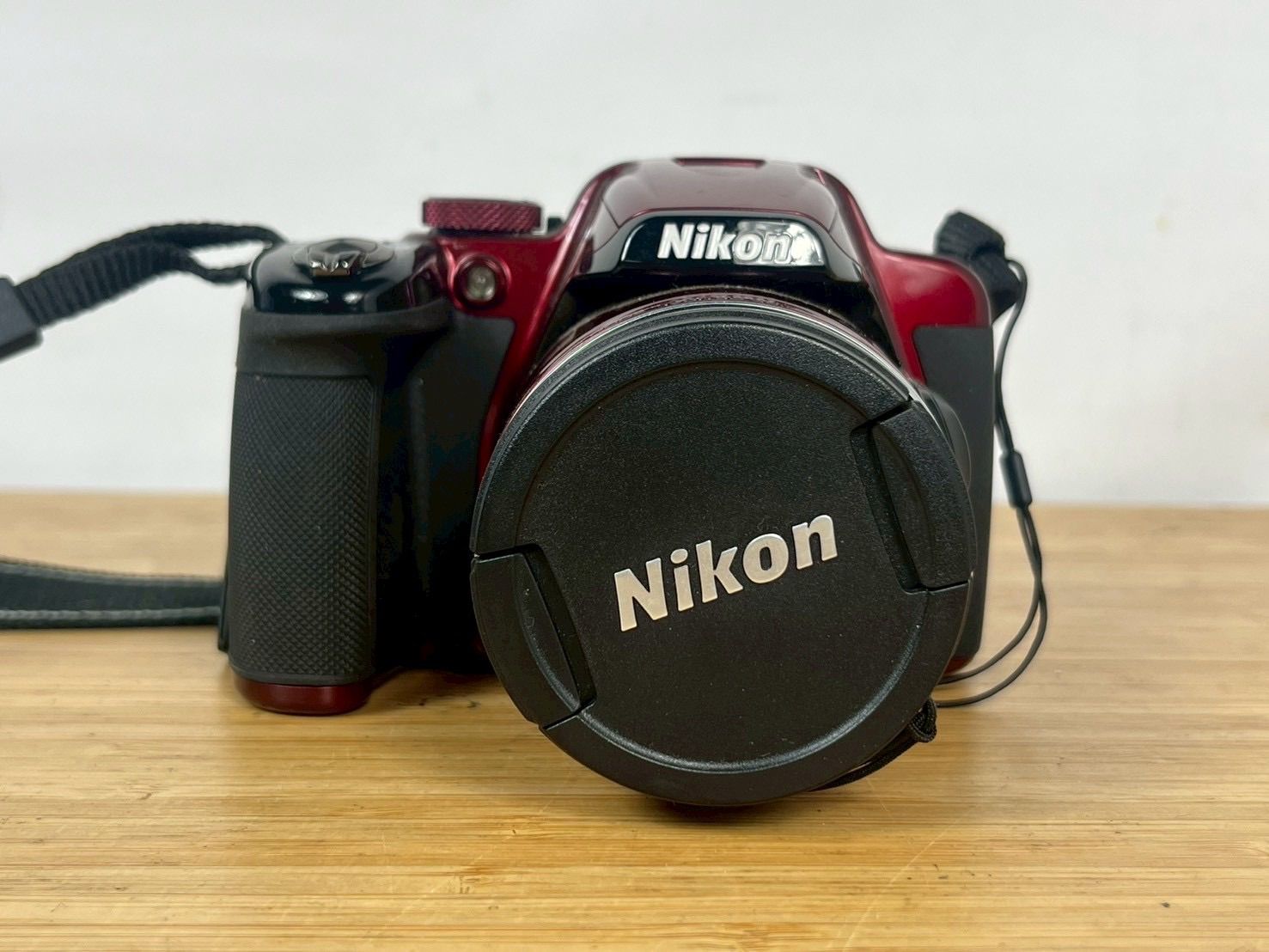 【埼玉発】Nikon COOLPIX P520 レッド 42倍光学ズーム デジタルカメラ ジャンク品