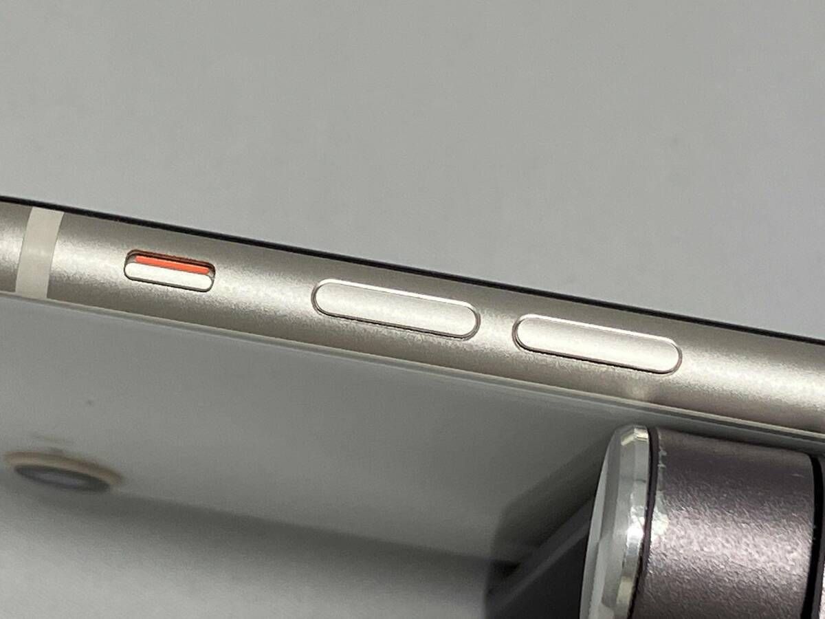 docomo 【SIMロックなし】MMYD3J/A iPhone SE(第3世代) 64GB スタｰライト docomo