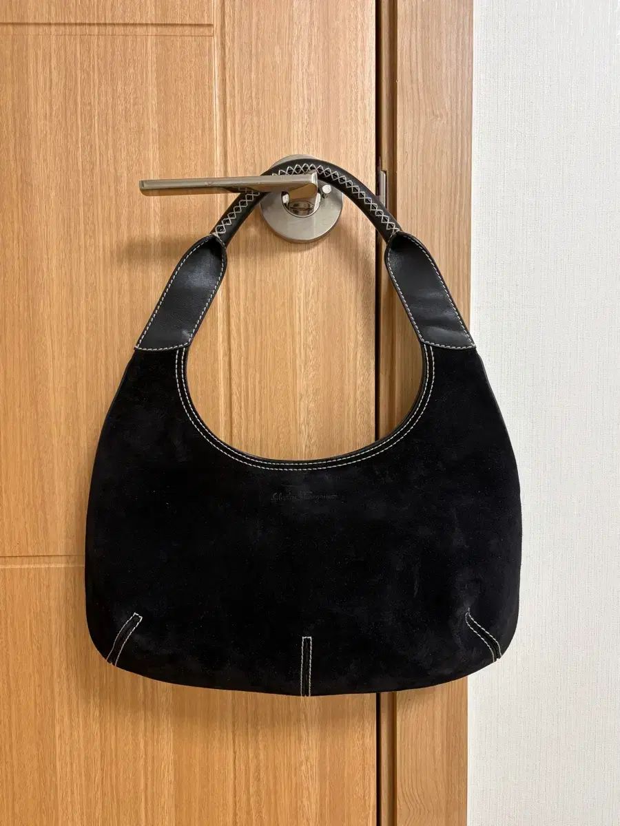 (正規品) FERRAGAMO フェラガモ HOBO BAG スウェード スエード FERRAGAMO フェラガモ ショルダーバッグ バッグ