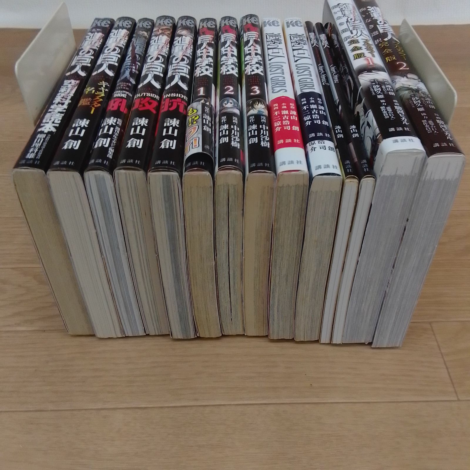 ☆ 進撃の巨人 全巻セット 1巻～34巻 ＋関連本14冊＋12巻13巻DVD付き