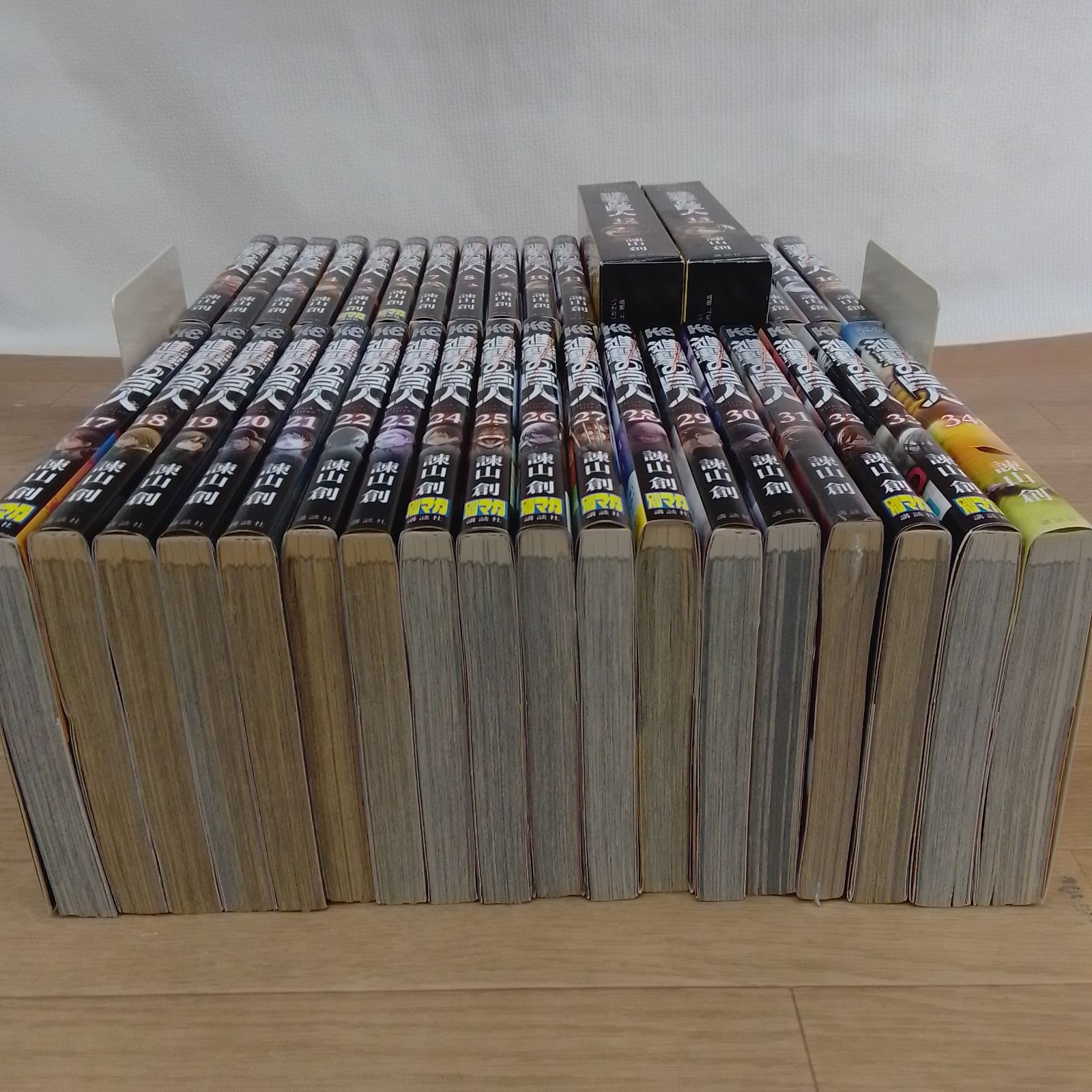 ☆ 進撃の巨人 全巻セット 1巻～34巻 ＋関連本14冊＋12巻13巻DVD付き