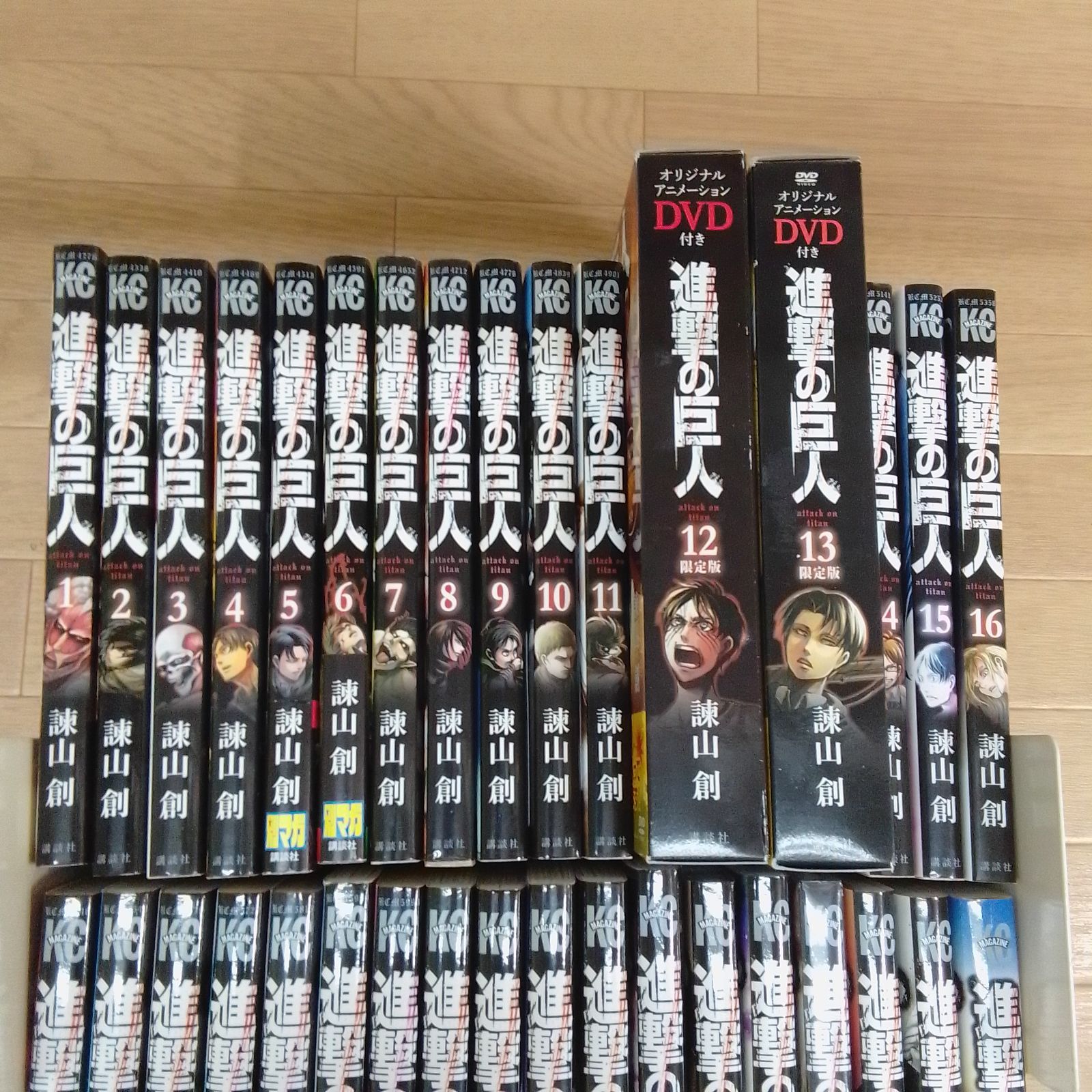☆ 進撃の巨人 全巻セット 1巻～34巻 ＋関連本14冊＋12巻13巻DVD付き