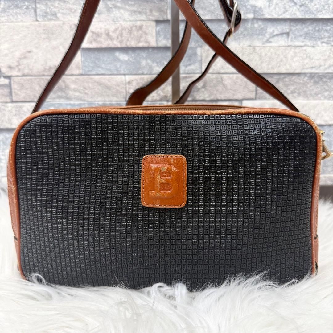 BALLY バリー Bロゴエンボスレザーカメラバック ショルダーバッグ 革