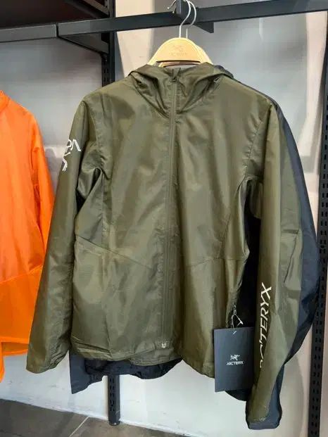 ARC'TERYX アークテリクス ノバン WIND AND WISH シェル レディース