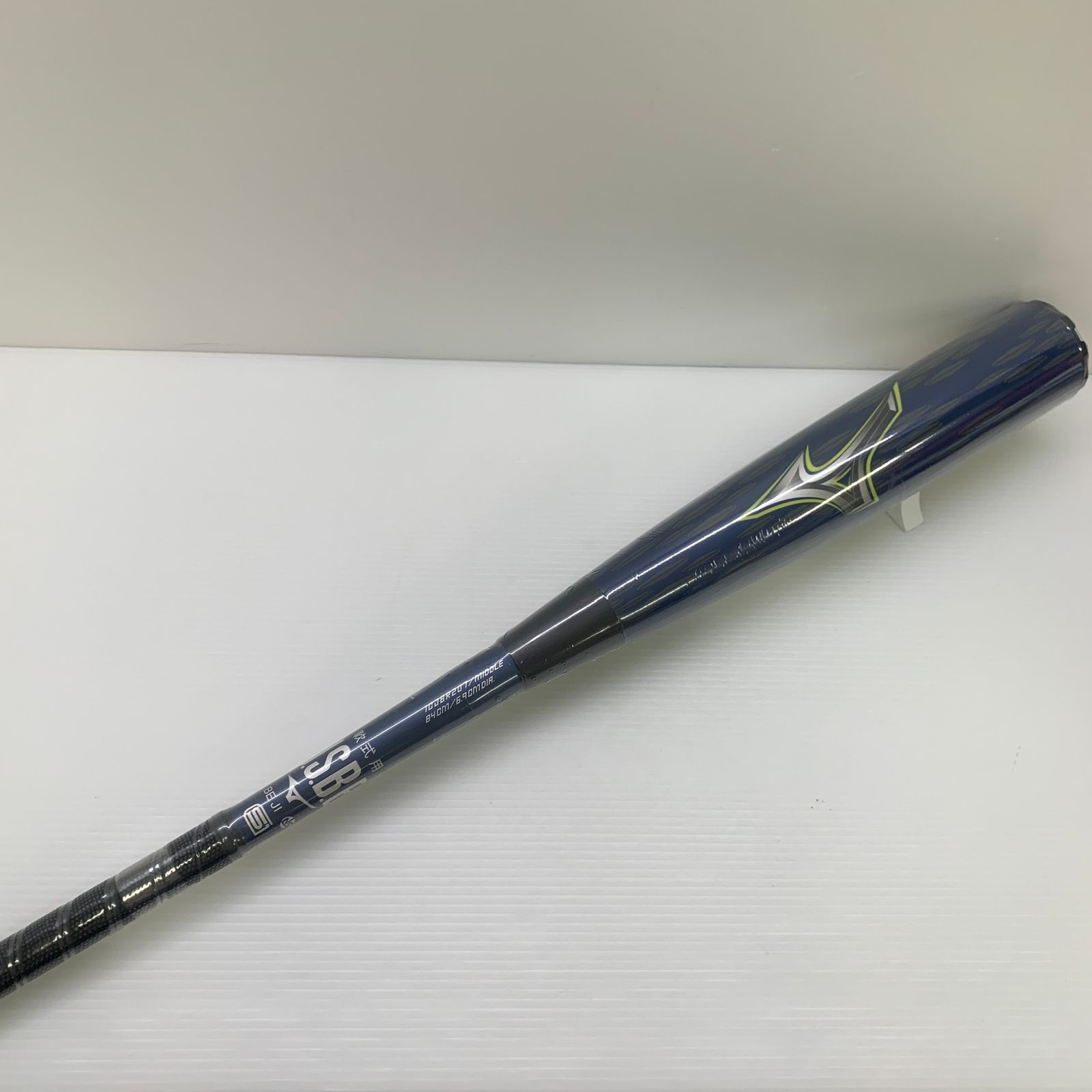 ミズノ MIZUNO ビヨンドマックスレガシーメタル 軟式 大人 一般 FRP製バット 1CJBR207 ミドルバランス 未使用品 野球 8134