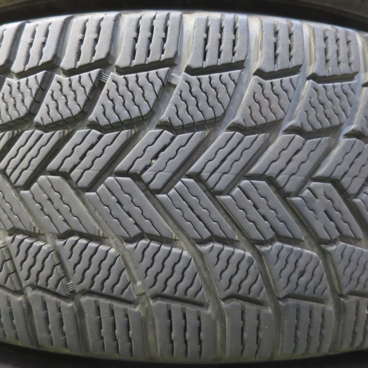 バリ溝！24年！キレイ！9分◎40系 アルファード 等 225/65R17