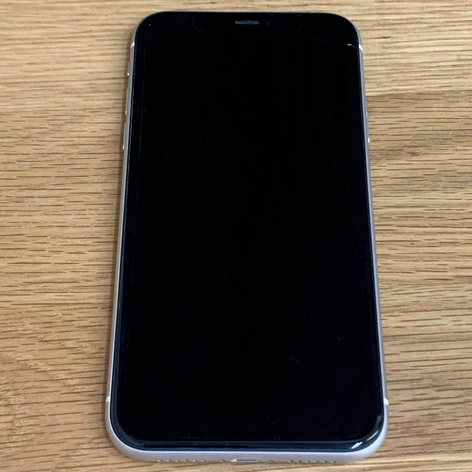 iPhone 11 ホワイト 64GB SIMフリー ソフトバンク判定〇 液晶難あり ジャンク 本体のみ