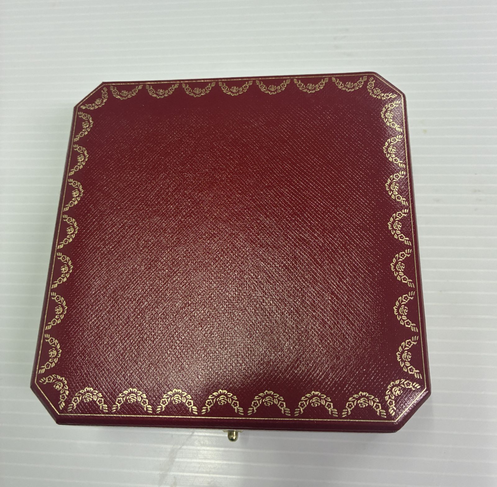 Cartier カルティエ ジュエリーケース 空箱 外箱 冊子付き ボックス