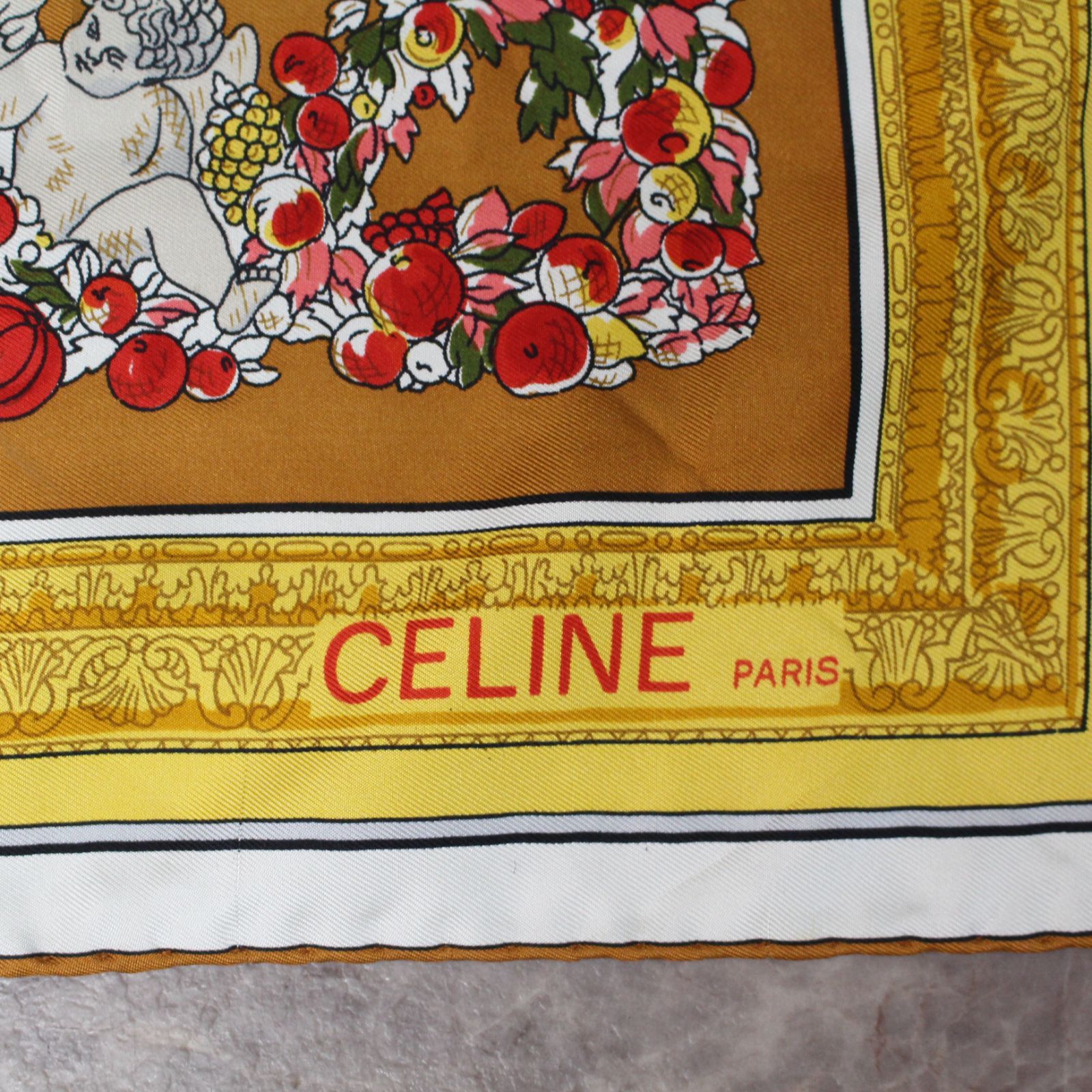 070)CELINE セリーヌ 大判スカーフ シルク 86×87cm - メルカリ