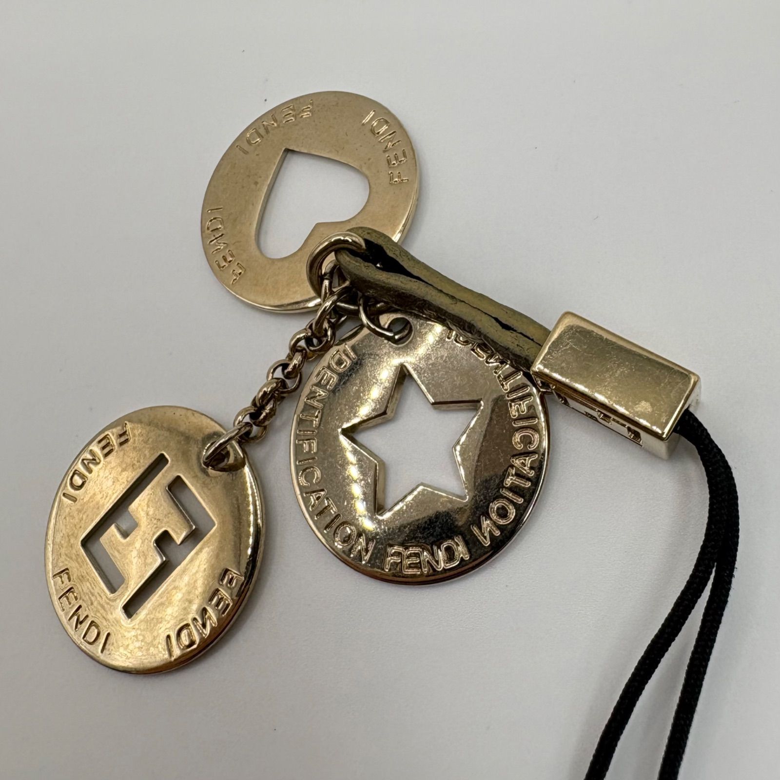 FENDI フェンディ ストラップ バッグチャーム FFロゴ ズッカ ハート