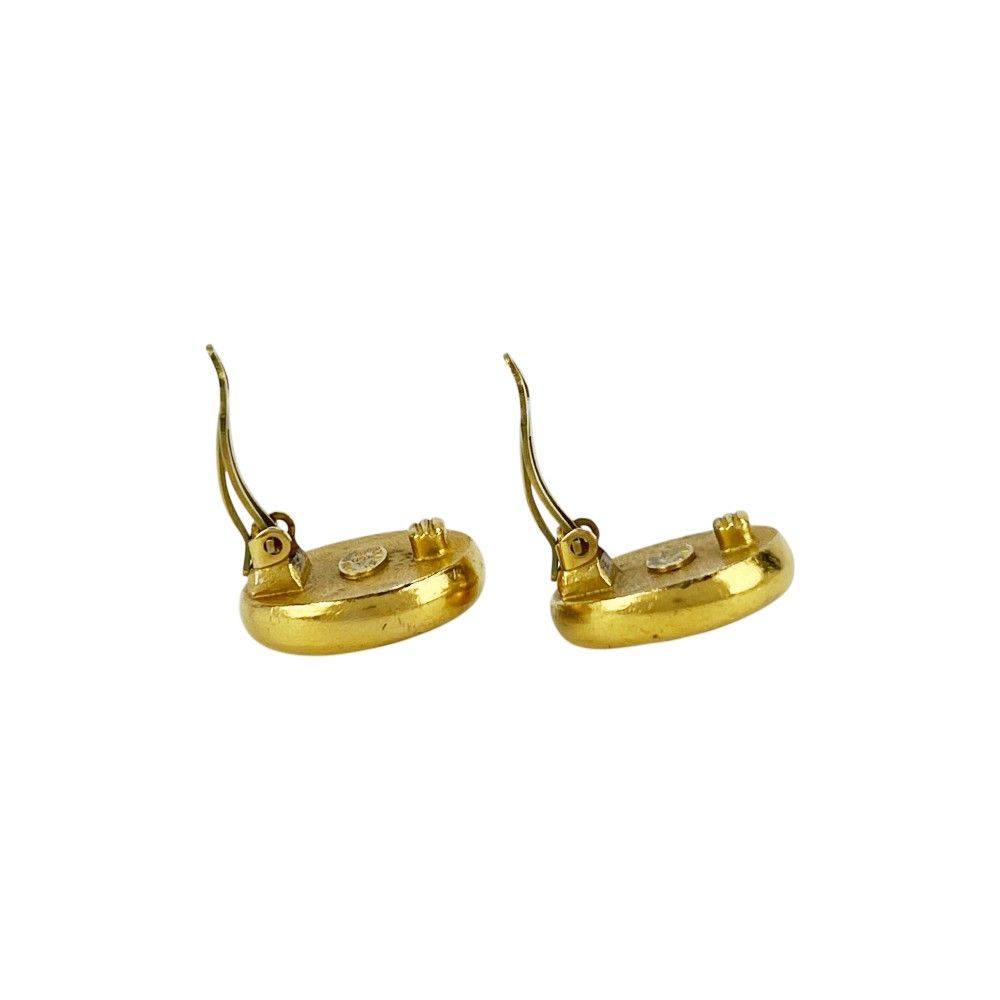 シャネル　パールイヤリング シャネル □中古□ ロゴ パール イヤリング アクセサリー フェイク