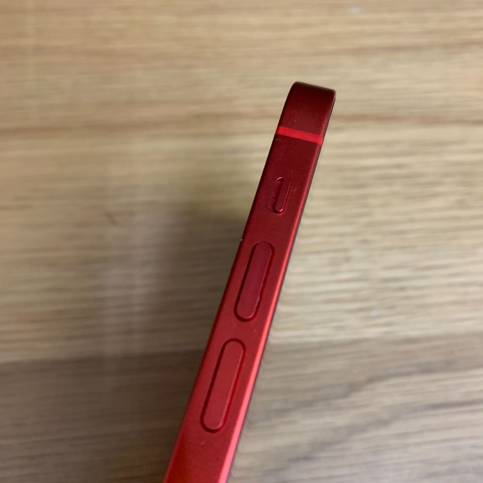 液晶難あり/SIMフリー】iPhone 12 RED 64GB docomo 〇 - メルカリ
