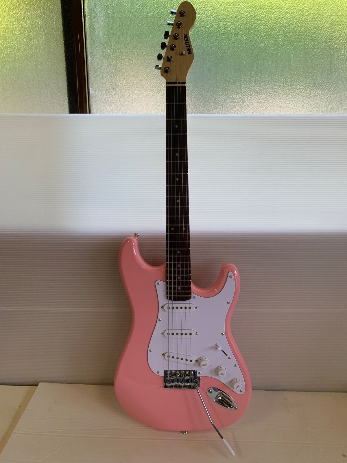 初心者セット】SELDER エレキギター ストラトキャスター ピンク 付属品