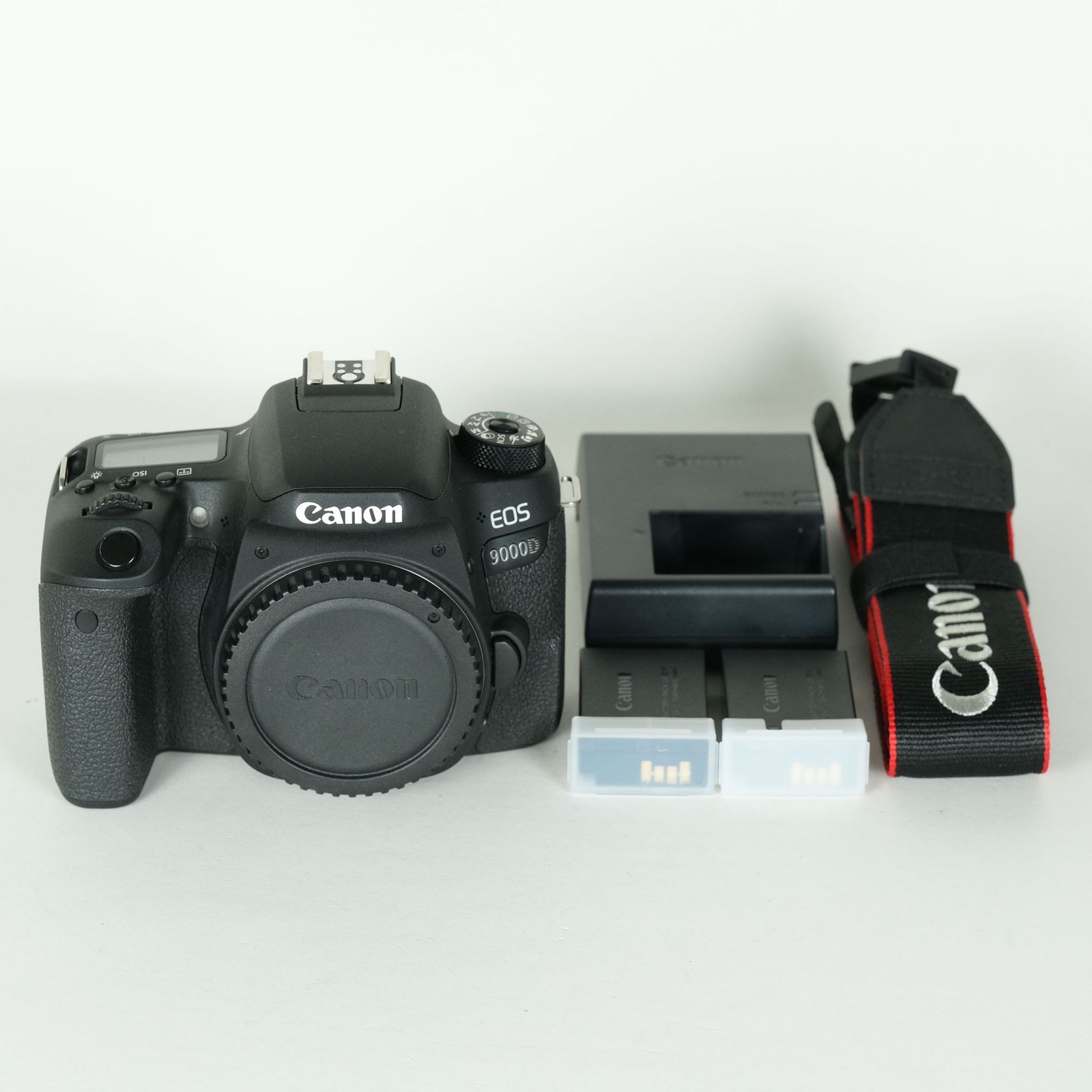 [美品 | バッテリー2個付] Canon EOS 9000D [ボディ] | Canon EF-Sマウント 35,100円