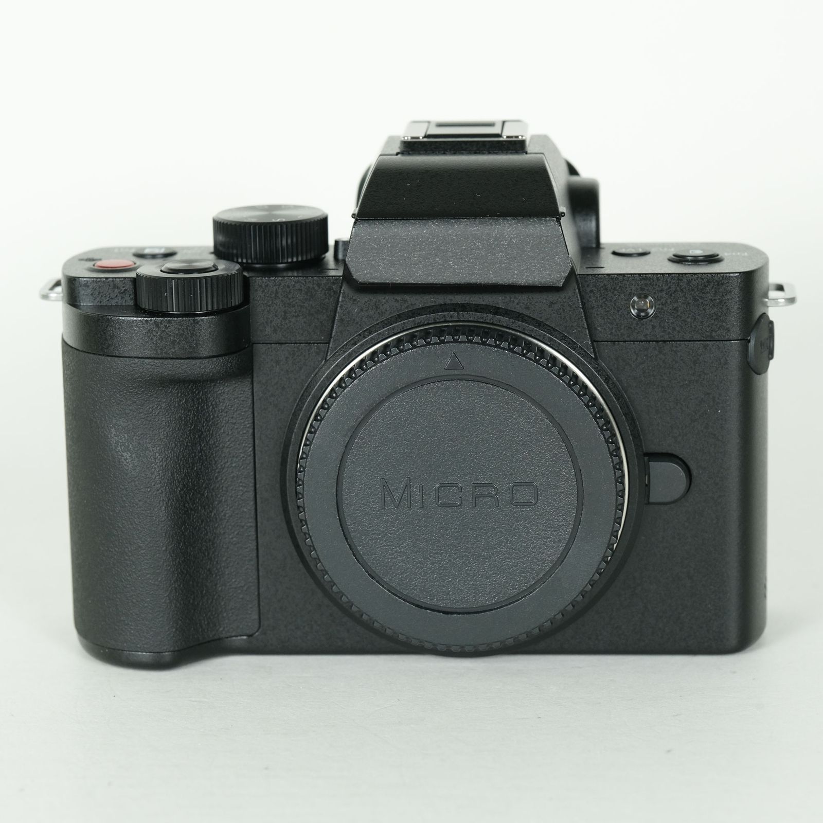 美品 | シャッター数330回] Panasonic LUMIX DC-G100D ボディ