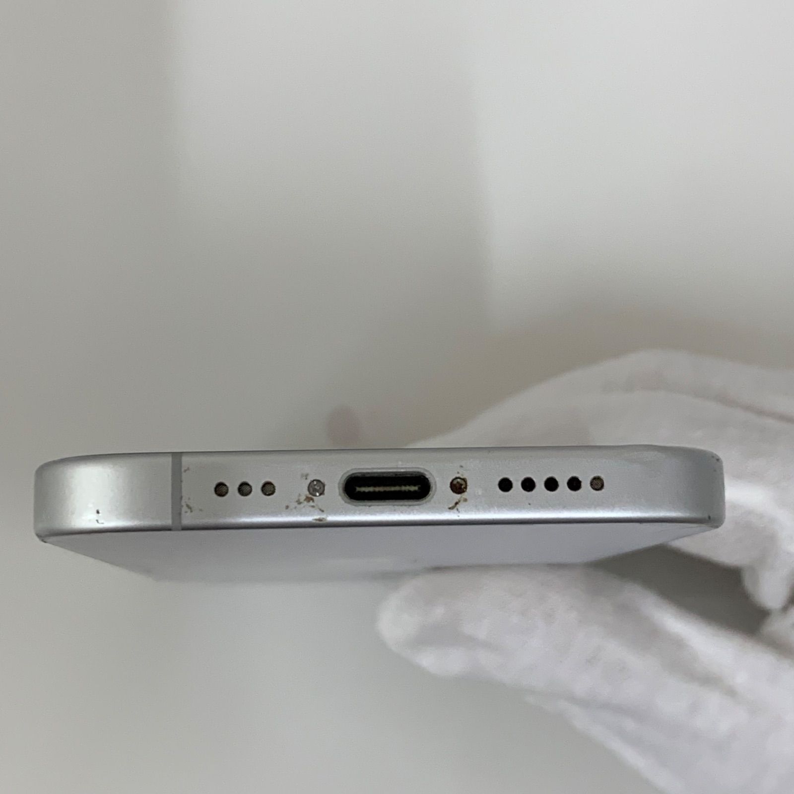 ジャンク】iPhone16 128GB ホワイト 画面割れ - メルカリ