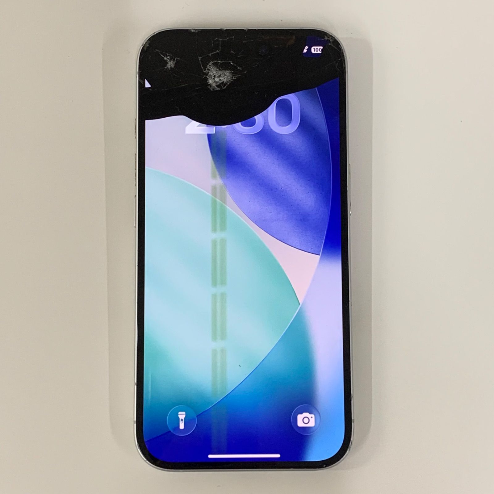 ジャンク品】iPhone16 128GB 本体（ホワイト） K736 - メルカリ