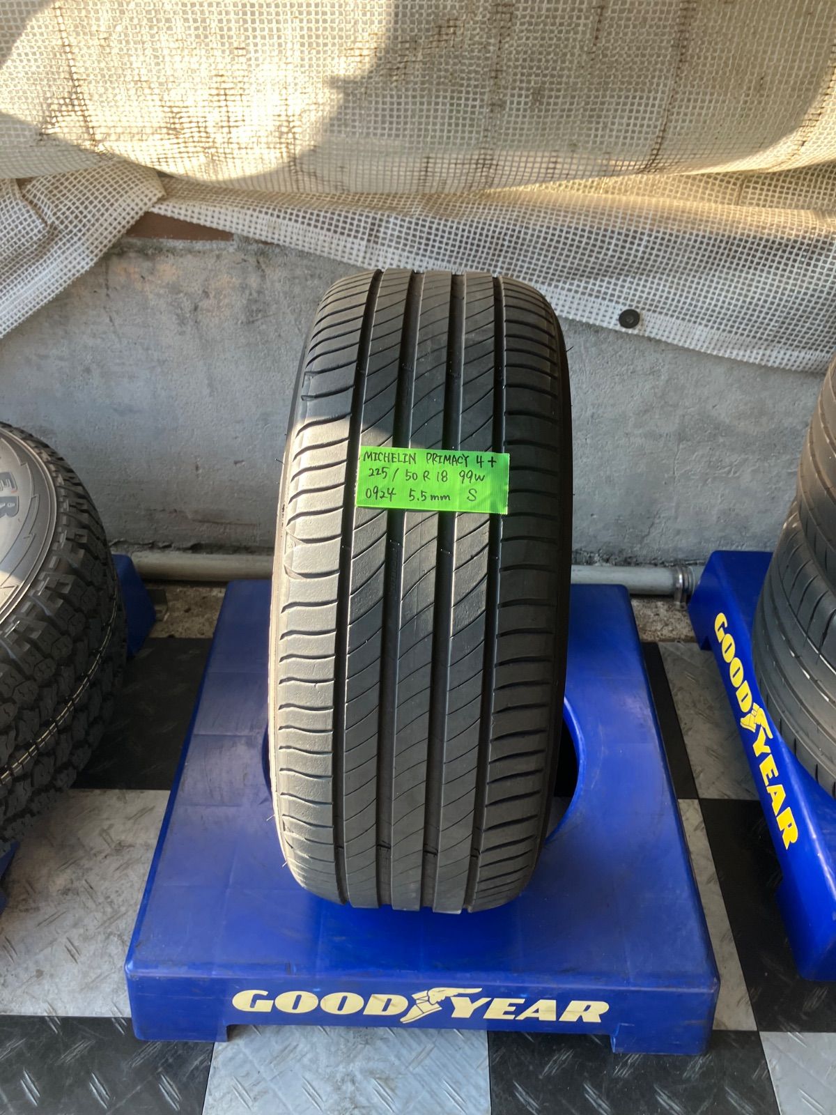 送料込み] 225/50R18 99W 2024年製 MICHELIN PRIMACY 4 ＋ ミシュラン