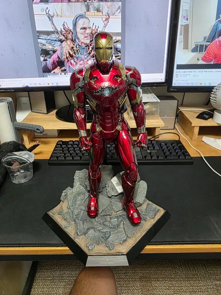 ホットトイズ アイアンマン マーク46 出品