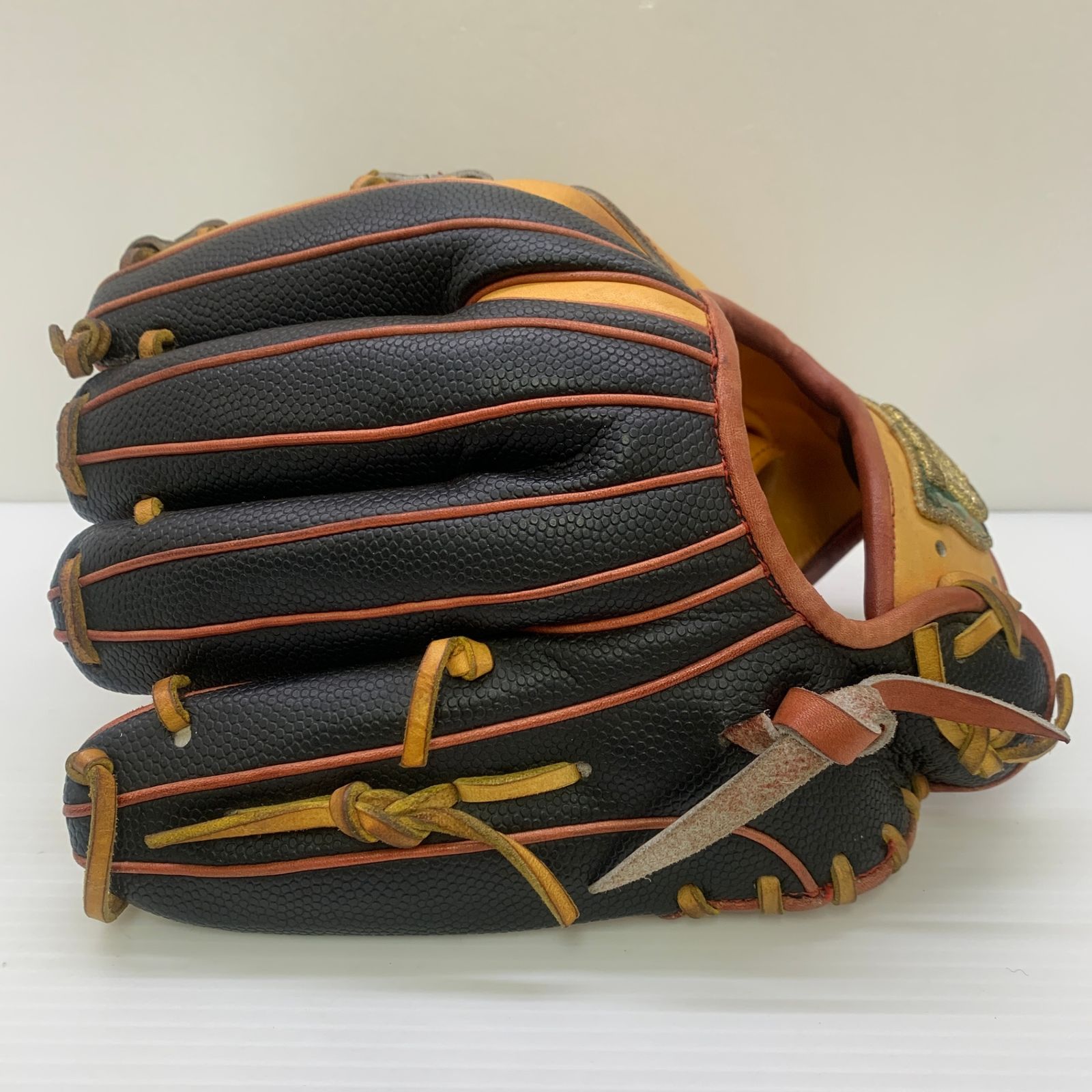 ウィルソン Wilson ウィルソンスタッフ Wilson Staff WTAHWO17B 硬式
