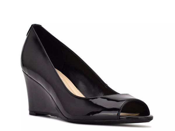 ナインウェスト レディース シューズ パンプス ケープデザイン キャップ ケープ Nine West Cape Wedge Pump Black ブラック