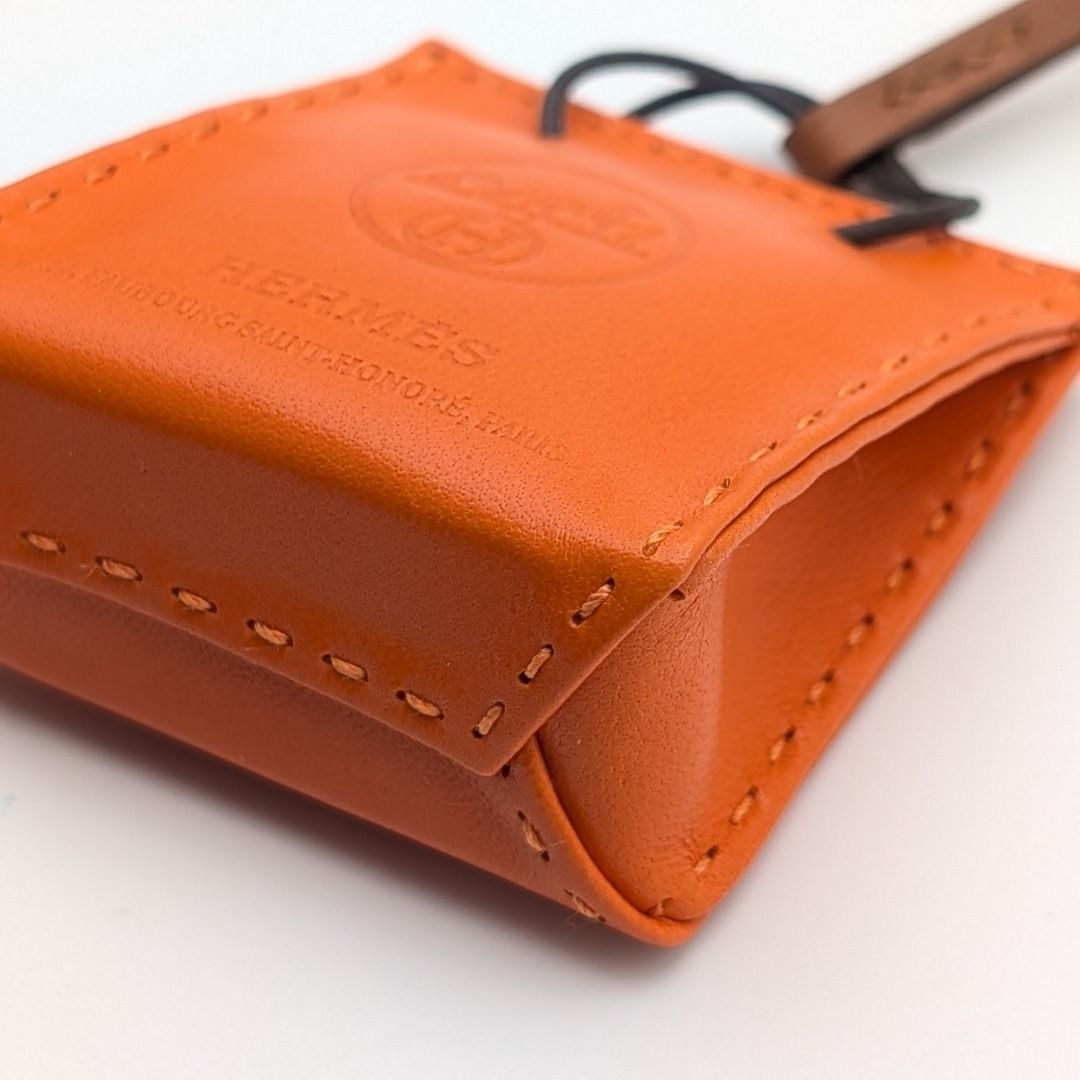 新品同様 エルメス サックオランジュ チャーム ショッパー型 オレンジ